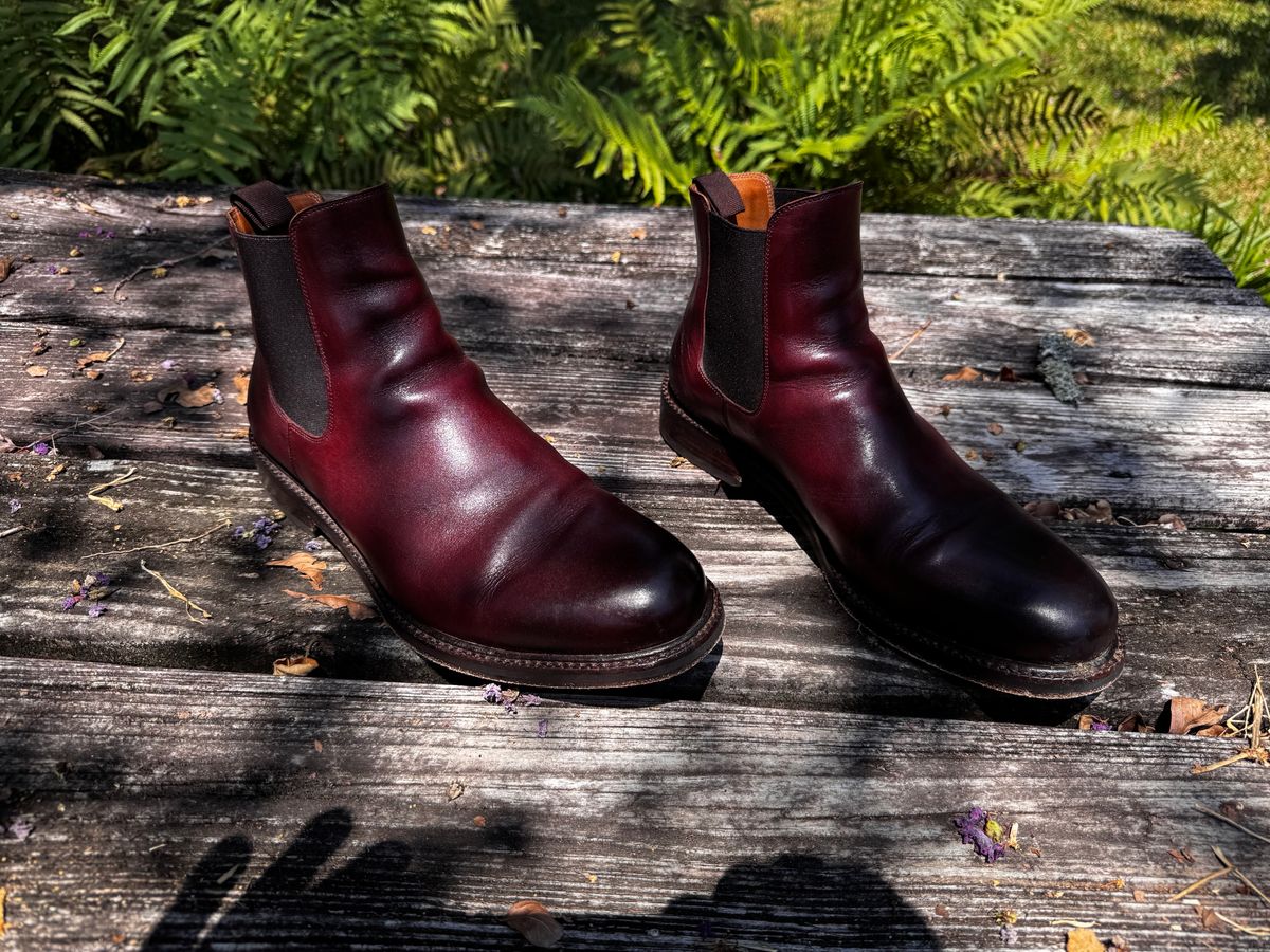 Photo by ShawnParr on August 10, 2024 of the Beckett Simonon Preston Chelsea Boots in Bordeaux.