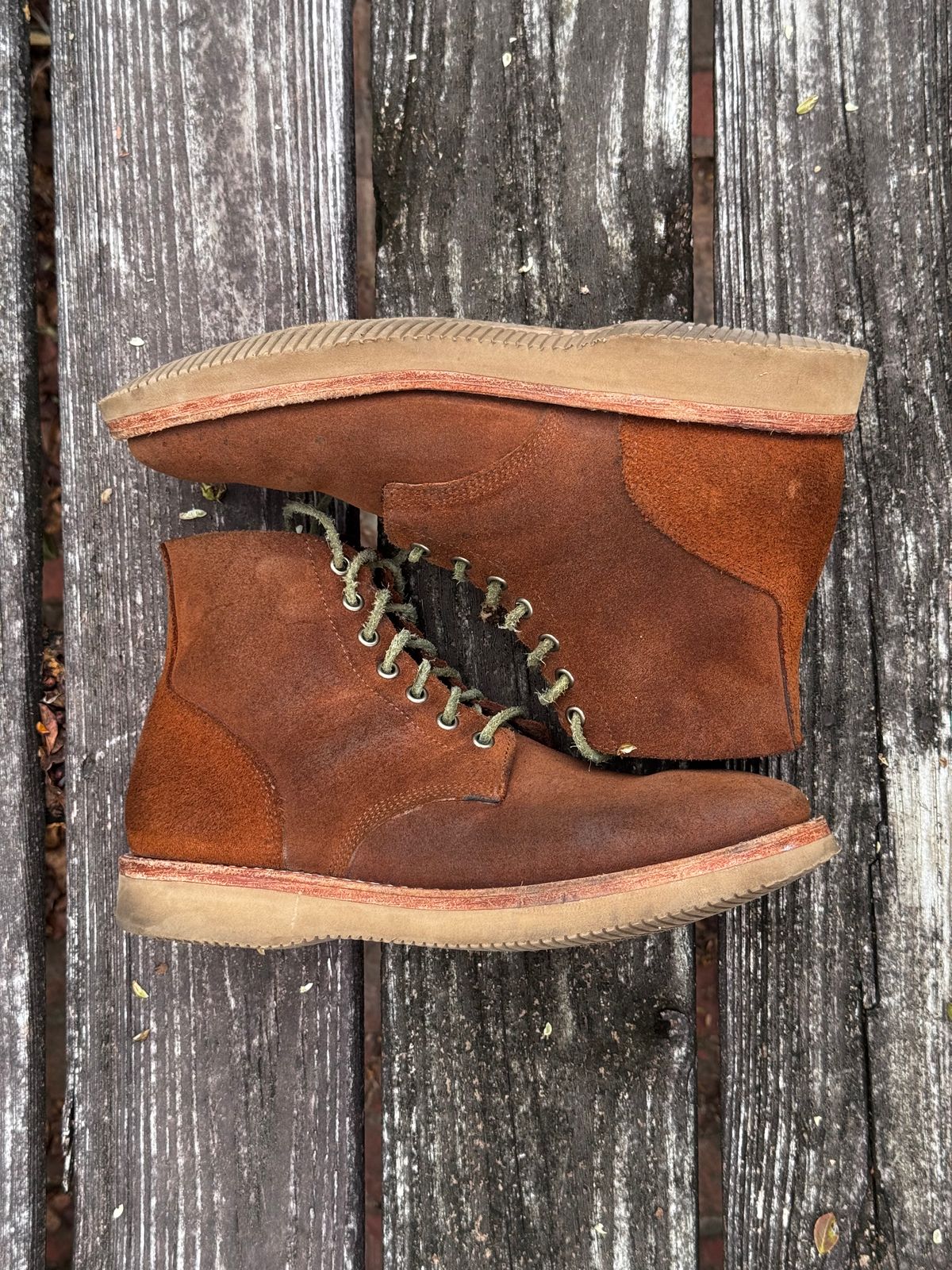 Photo by ShawnParr on November 2, 2024 of the Oak Street Bootmakers Field Boot in Seidel Aged Bark Roughout.