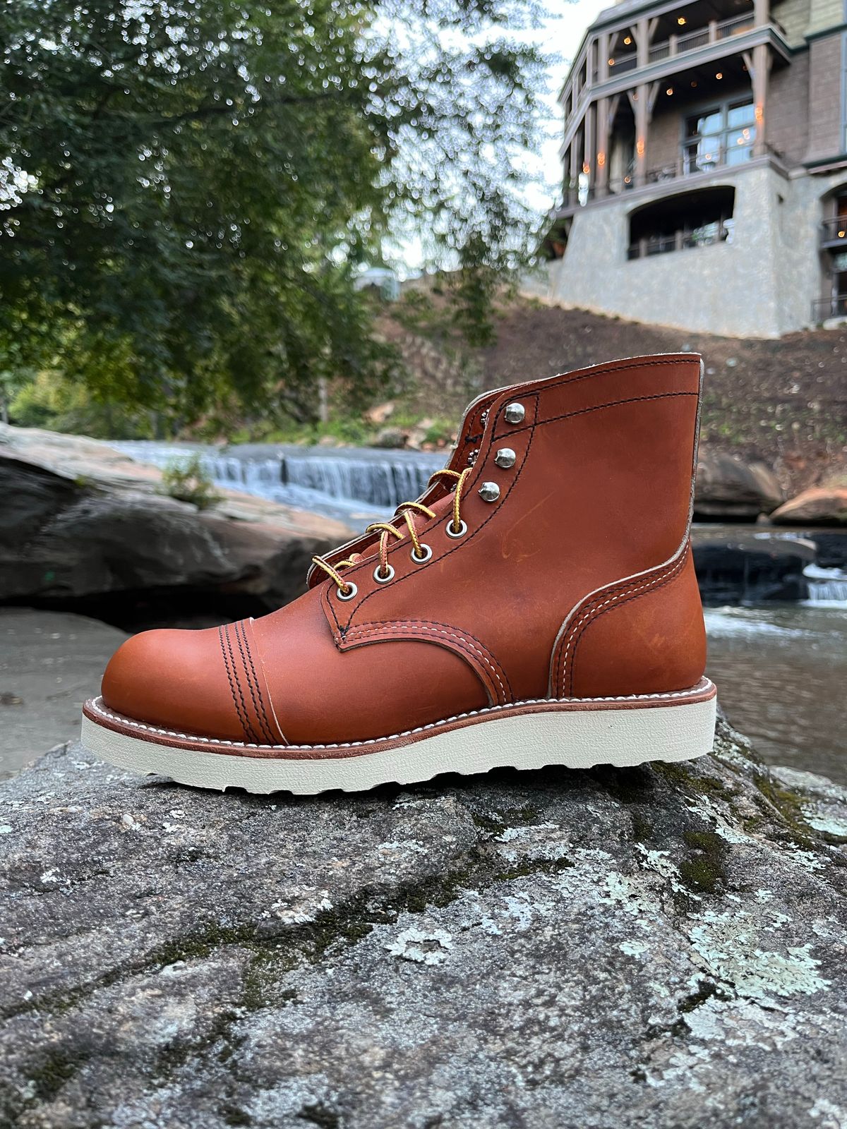 Photo by ethanisalive on October 4, 2022 of the Red Wing Iron Ranger in S.B. Foot Oro Legacy.