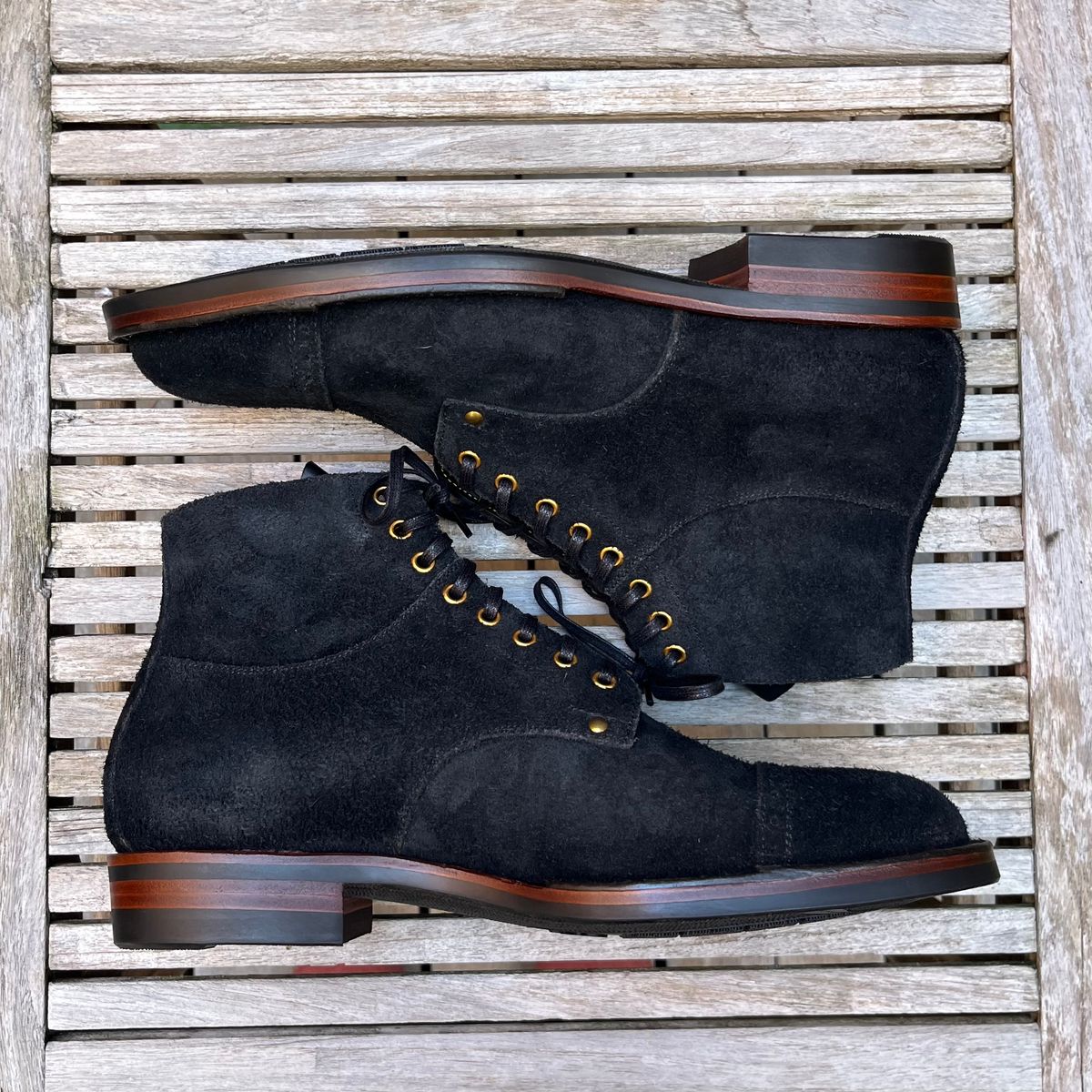 Photo by DesperadoUnderTheEaves on October 3, 2025 of the Iron Boots x Østmo Type 1 in Seidel Mocha Oil Tan Roughout.