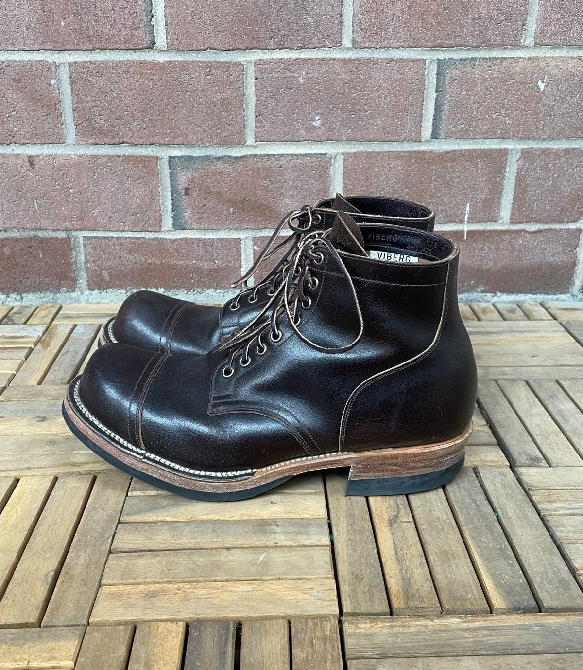 Photo by DesperadoUnderTheEaves on March 6, 2026 of the Viberg Service Boot in Horween Brown Waxed Flesh.