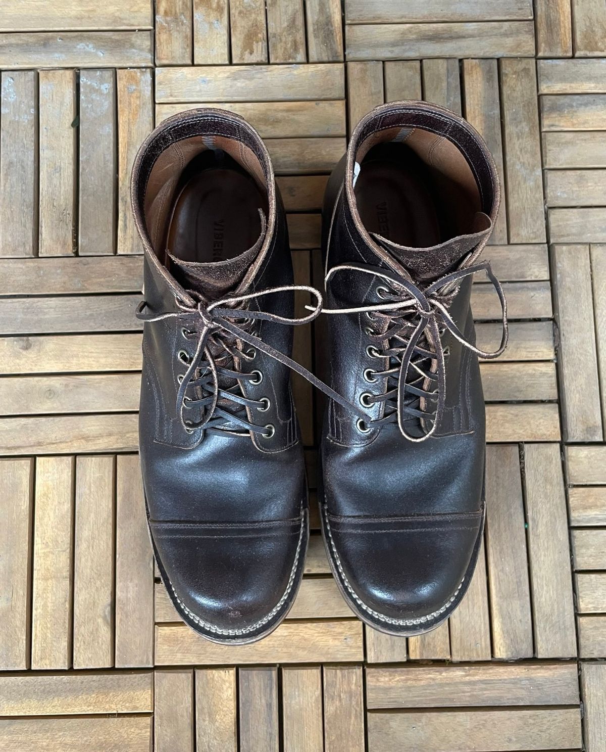 Photo by DesperadoUnderTheEaves on March 6, 2026 of the Viberg Service Boot in Horween Brown Waxed Flesh.