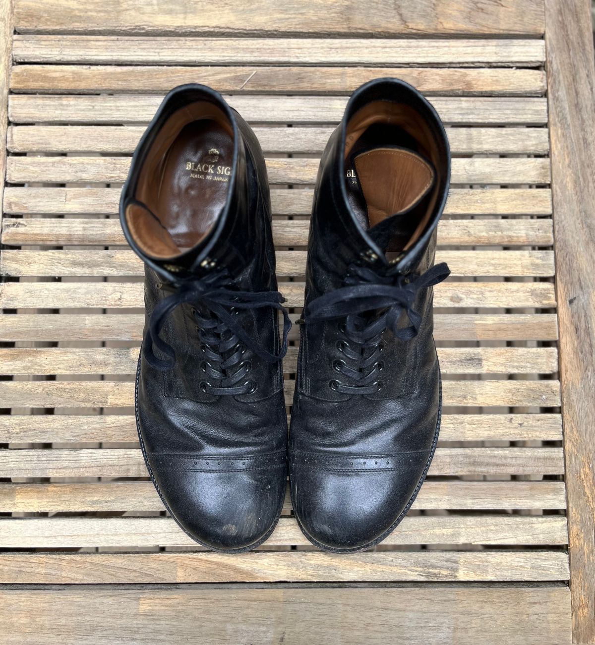Photo by DesperadoUnderTheEaves on March 5, 2025 of the Black Sign Army Last Mid Cut Dress Boot in Black Kangaroo (Made in Italy).