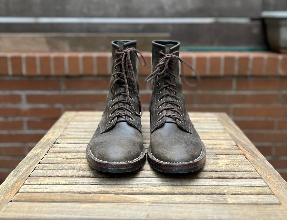 Photo by DesperadoUnderTheEaves on March 5, 2025 of the Onderhoud SVC02 Packer Boot in Maryam Waxed Salvia Horsebutt.