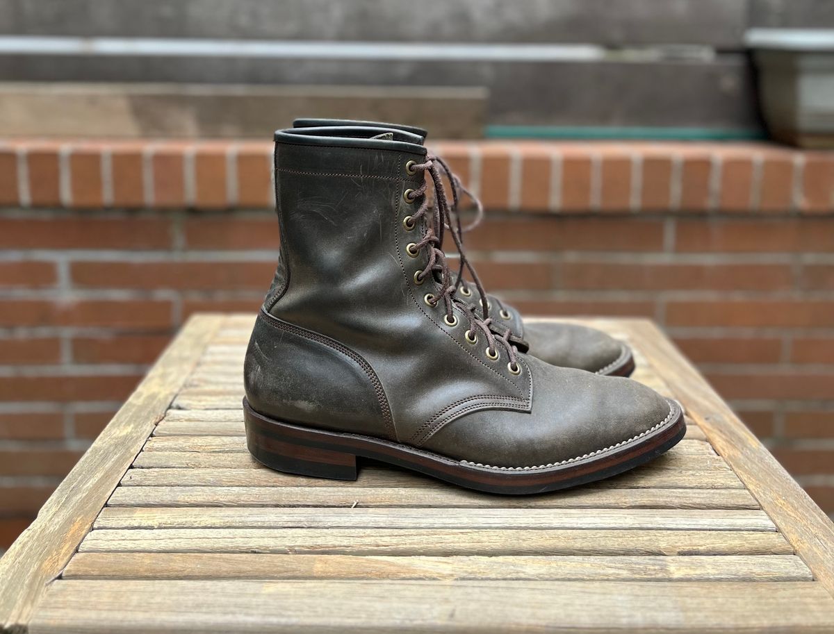 Photo by DesperadoUnderTheEaves on March 5, 2025 of the Onderhoud SVC02 Packer Boot in Maryam Waxed Salvia Horsebutt.