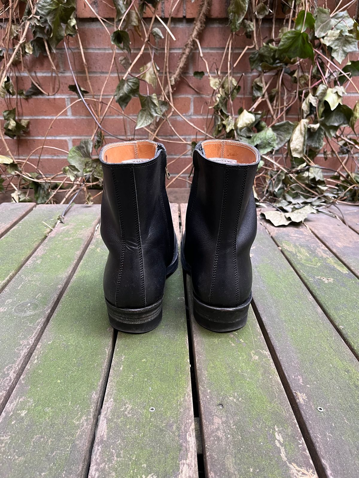 Photo by DesperadoUnderTheEaves on February 5, 2023 of the Addict Boots AB-RDT01 Casper in Black Steerhide.