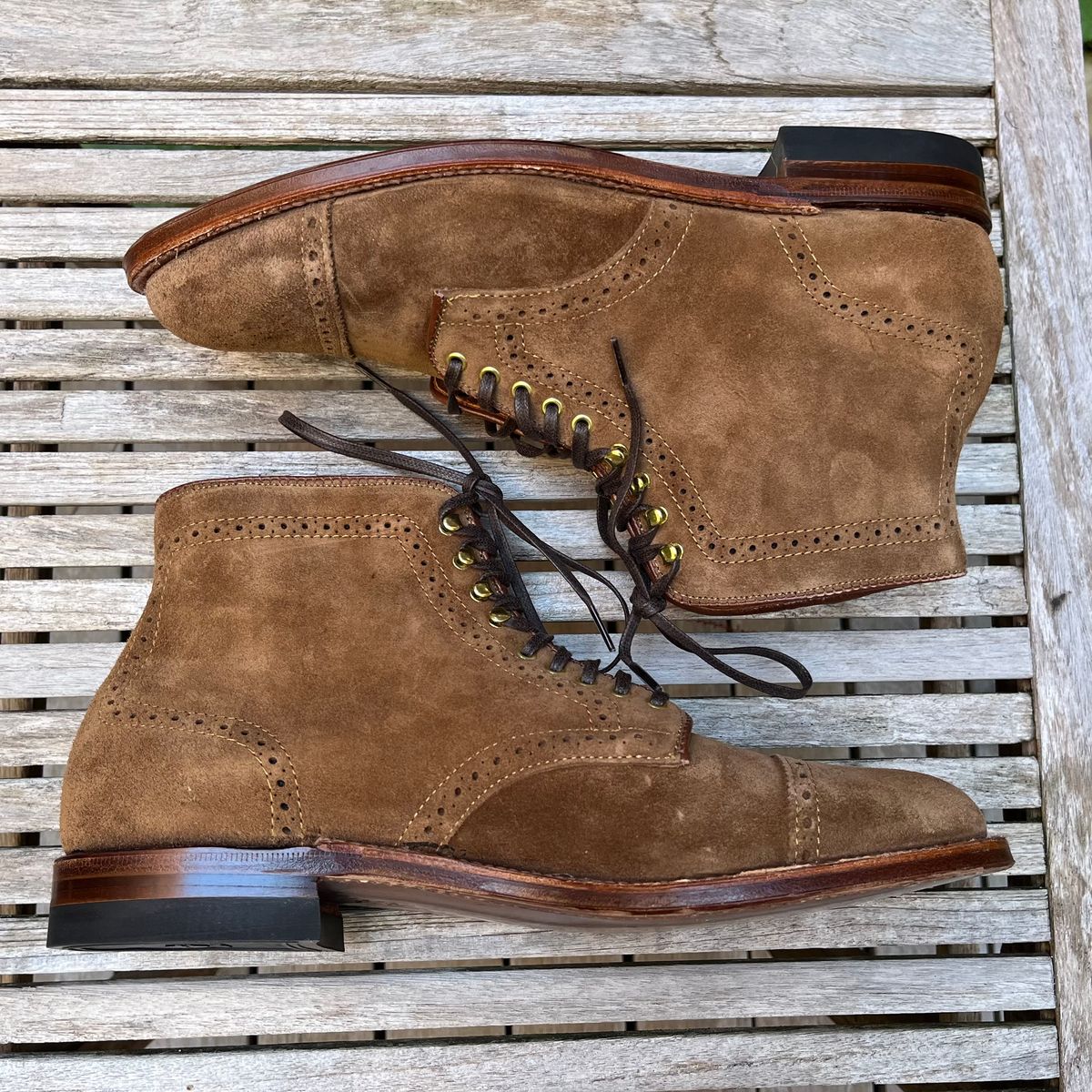 Photo by DesperadoUnderTheEaves on October 2, 2025 of the Alden Wingtip Boot in Snuff Suede.