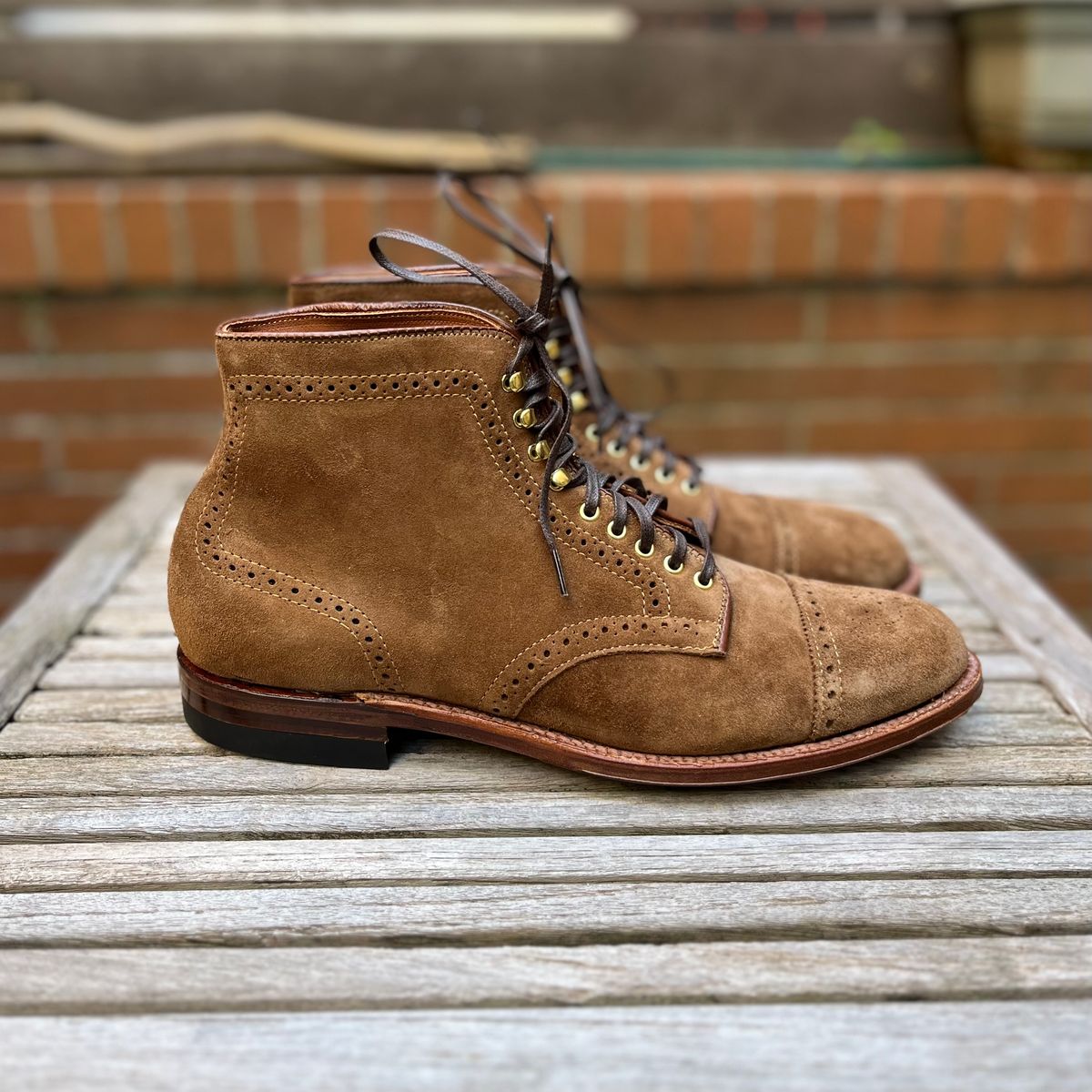 Photo by DesperadoUnderTheEaves on October 2, 2025 of the Alden Wingtip Boot in Snuff Suede.