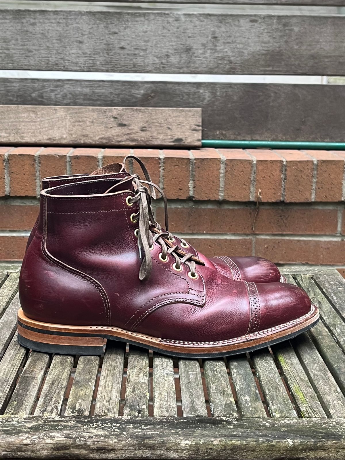 Photo by DesperadoUnderTheEaves on December 4, 2023 of the Viberg Service Boot BCT in Horween Color 8 Chromexcel.