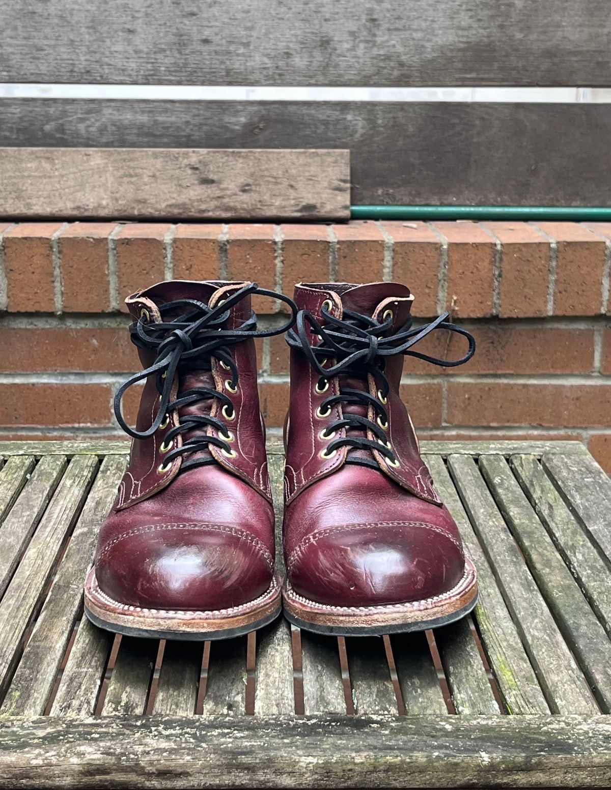 Photo by DesperadoUnderTheEaves on January 5, 2024 of the Viberg Service Boot BCT in Horween Color 8 Chromexcel.