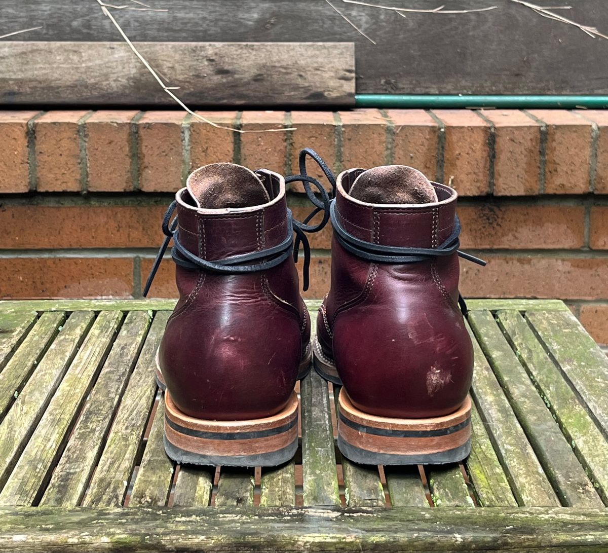 Photo by DesperadoUnderTheEaves on April 6, 2024 of the Viberg Service Boot BCT in Horween Color 8 Chromexcel.