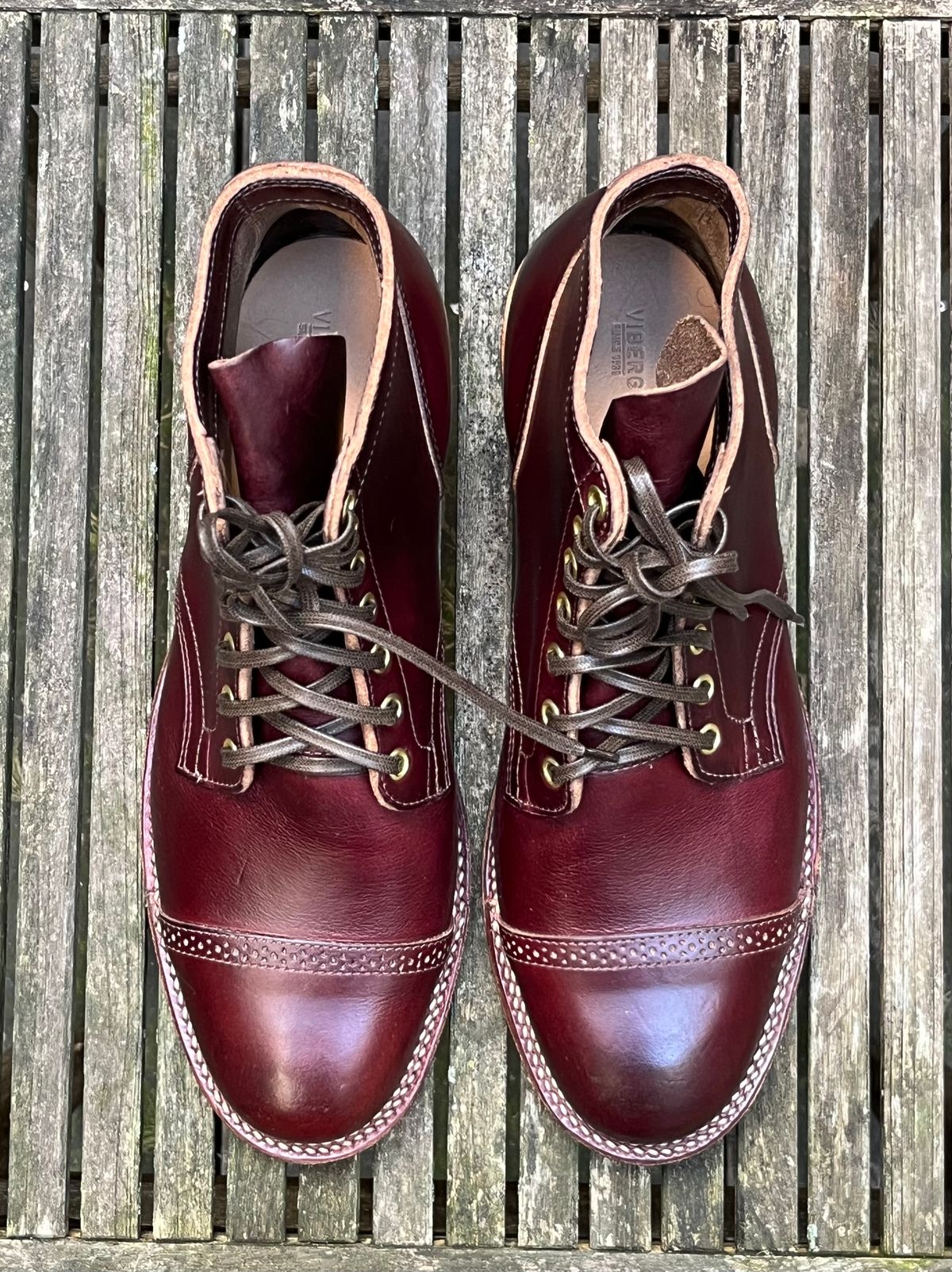 Photo by DesperadoUnderTheEaves on November 9, 2023 of the Viberg Service Boot BCT in Horween Color 8 Chromexcel.