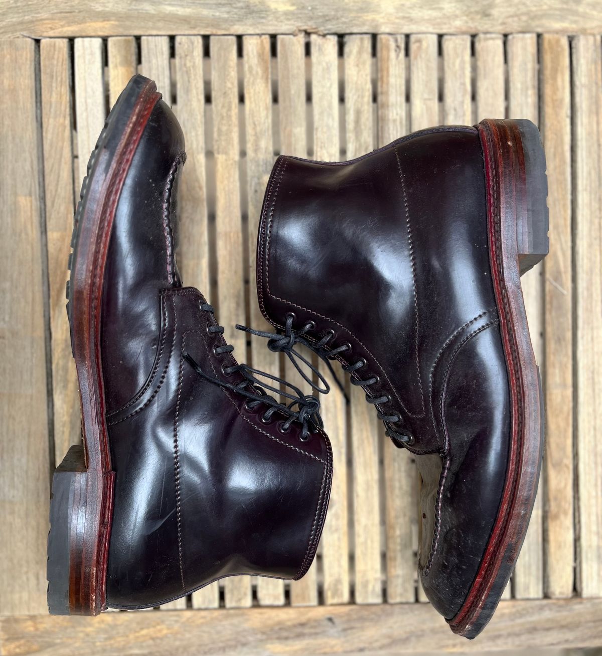 Photo by DesperadoUnderTheEaves on March 5, 2025 of the Alden Indy Boot in Horween Color 8 Shell Cordovan.