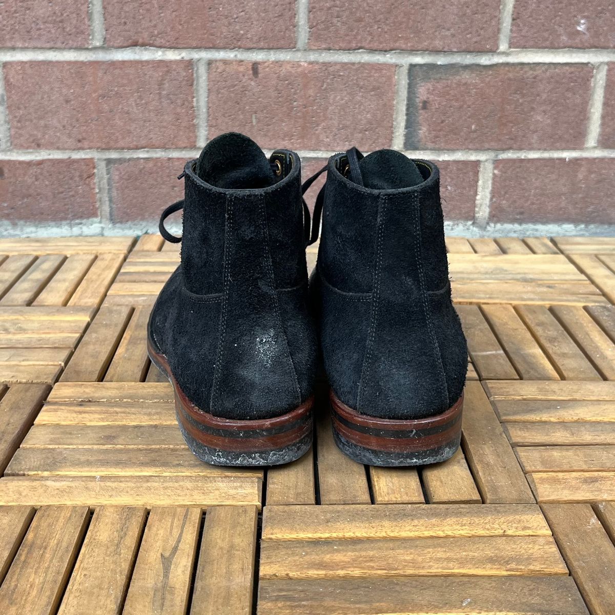 Photo by DesperadoUnderTheEaves on February 3, 2026 of the Iron Boots x Østmo Type 1 in Seidel Black Oil Tan Roughout.