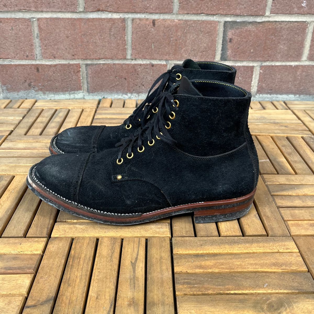 Photo by DesperadoUnderTheEaves on February 3, 2026 of the Iron Boots x Østmo Type 1 in Seidel Black Oil Tan Roughout.