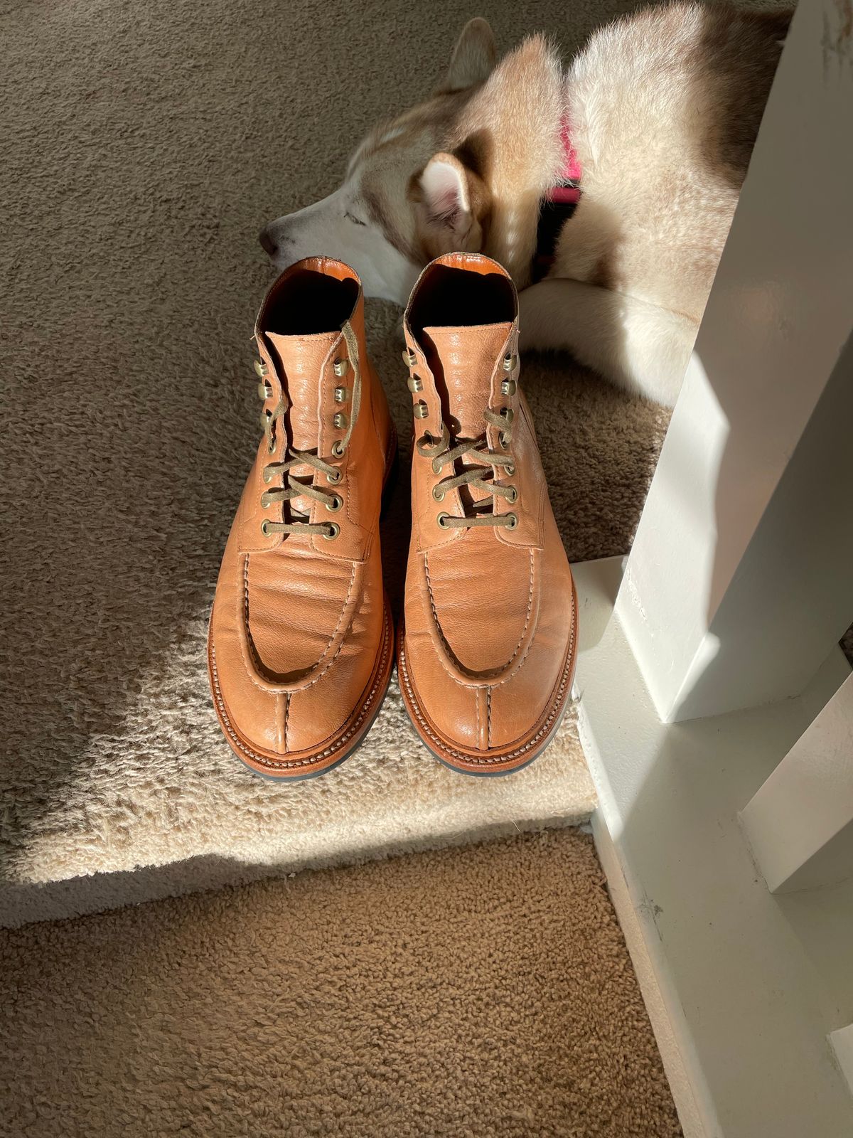 Photo by QuietRyter on November 6, 2022 of the Grant Stone Ottawa Boot in Incas Natural Kangaroo.