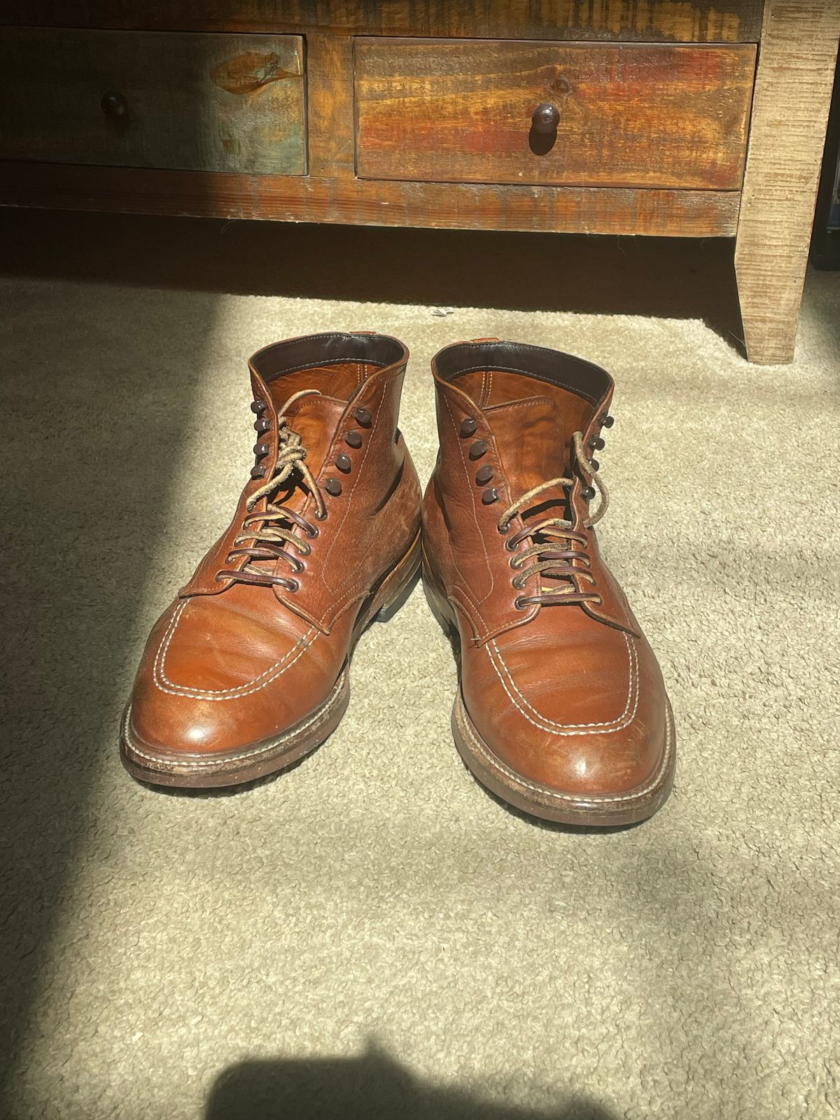 Photo by QuietRyter on October 7, 2022 of the Alden Indy Boot in Unknown Leather.