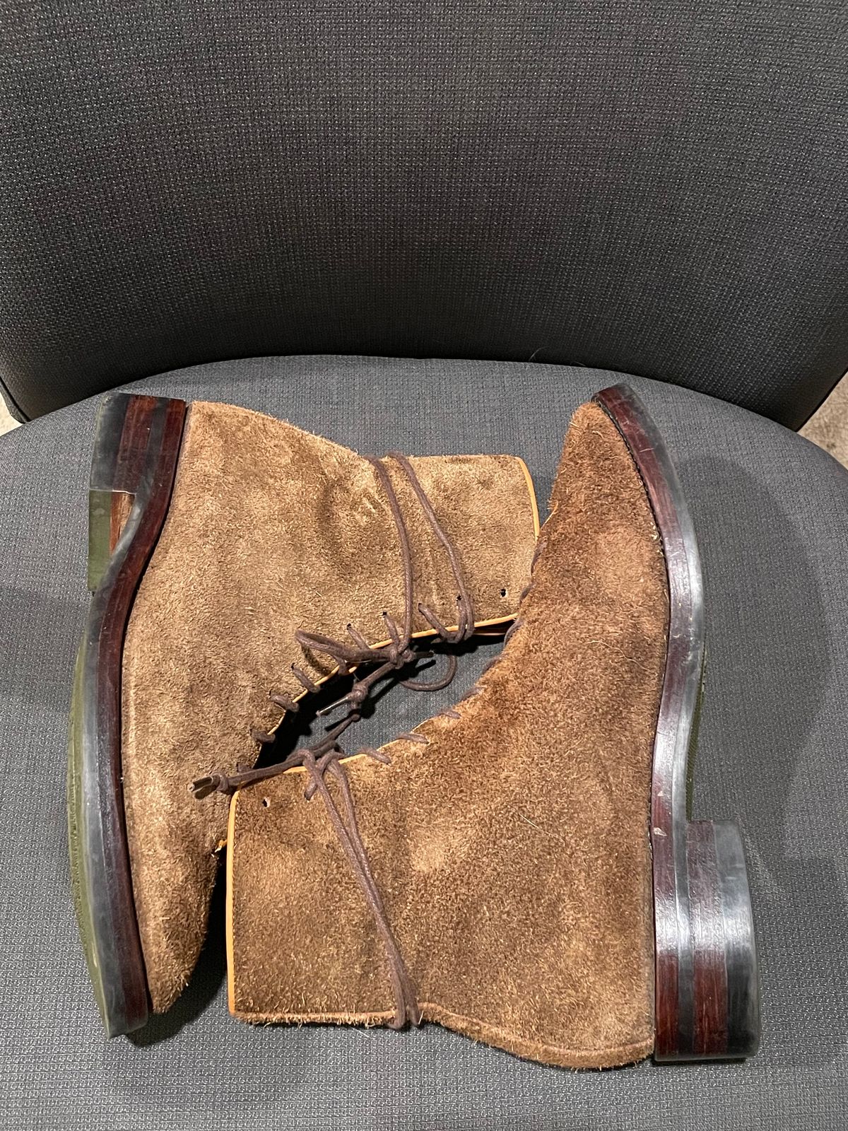 Photo by QuietRyter on January 6, 2024 of the Briselblack The Buck Wholecut Lace to Toe in C.F. Stead Polo Brown Janus Calf Suede.