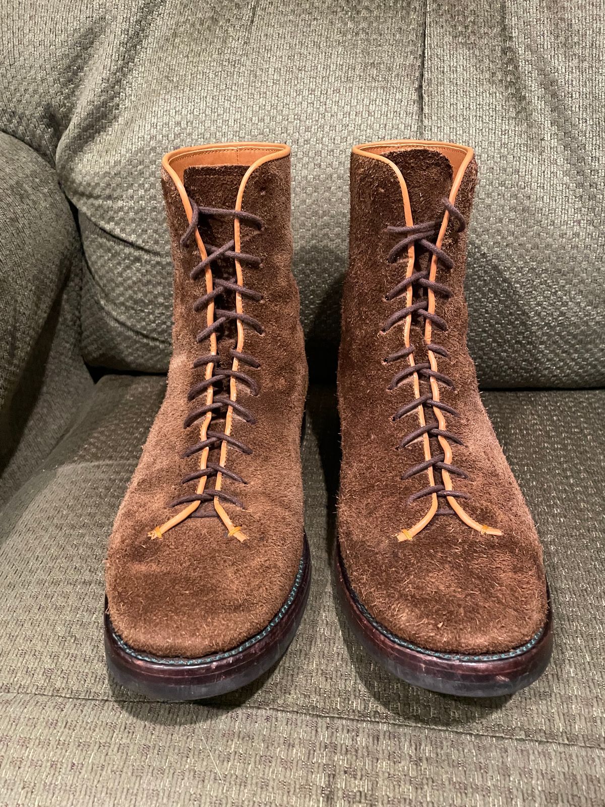 Photo by QuietRyter on February 6, 2024 of the Briselblack The Buck Wholecut Lace to Toe in C.F. Stead Polo Brown Janus Calf Suede.