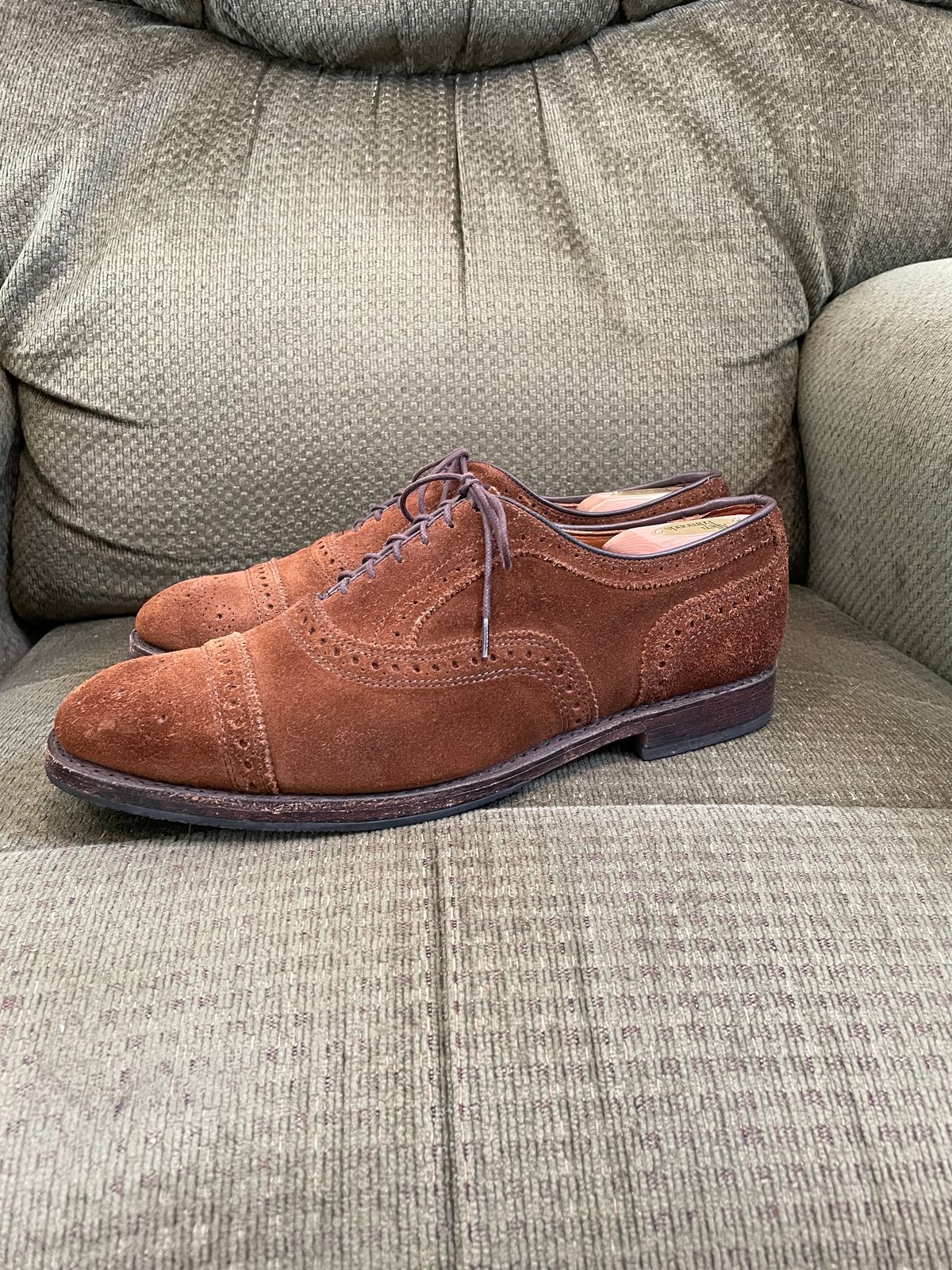 Photo by QuietRyter on October 1, 2023 of the Allen Edmonds Strand in Snuff Brown Suede.