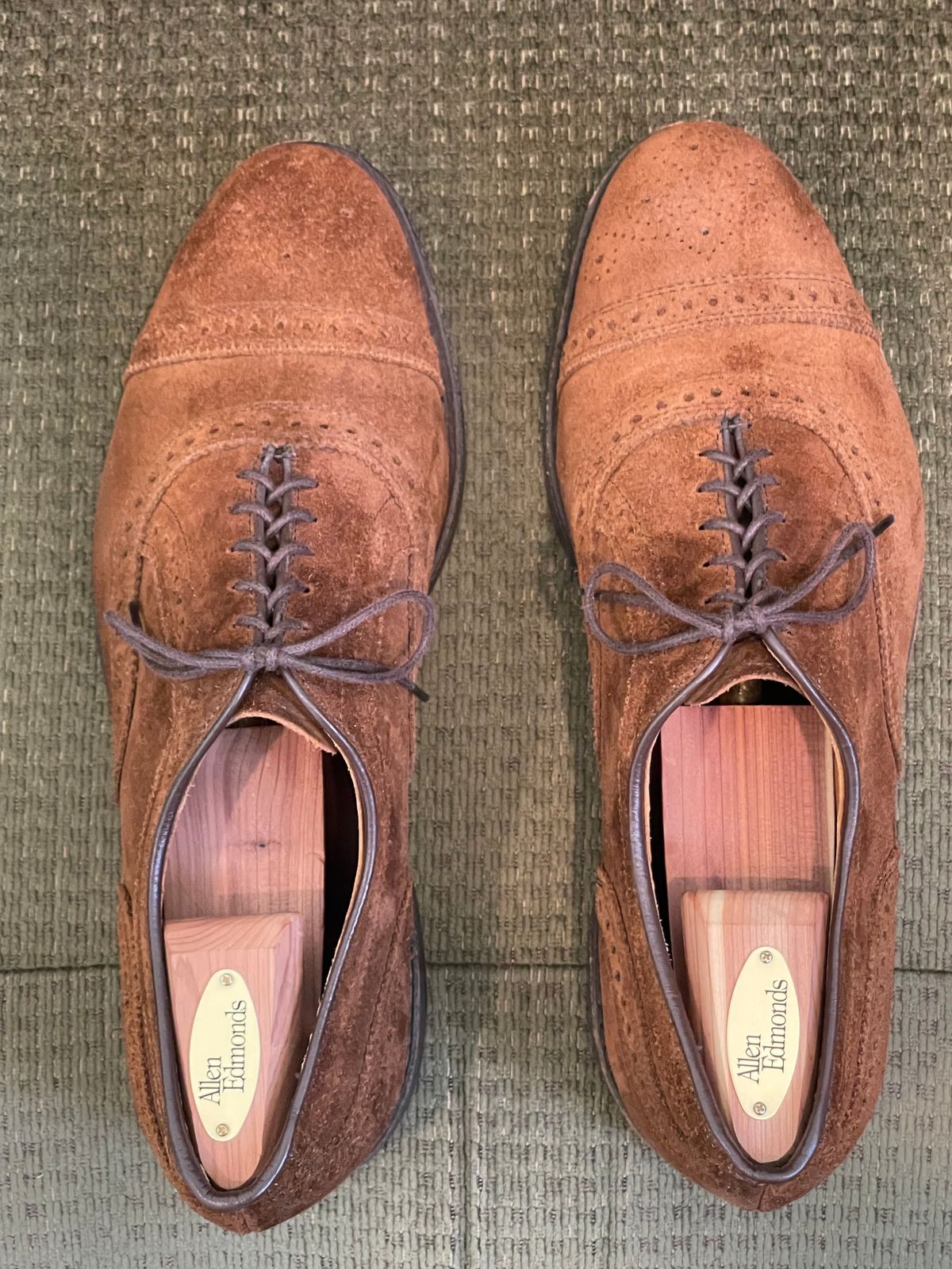 Photo by QuietRyter on October 1, 2023 of the Allen Edmonds Strand in Snuff Brown Suede.