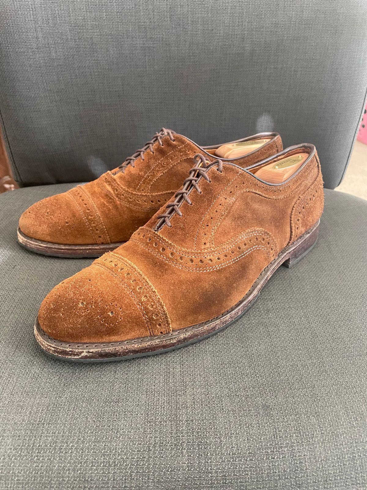 Photo by QuietRyter on November 4, 2023 of the Allen Edmonds Strand in Snuff Brown Suede.