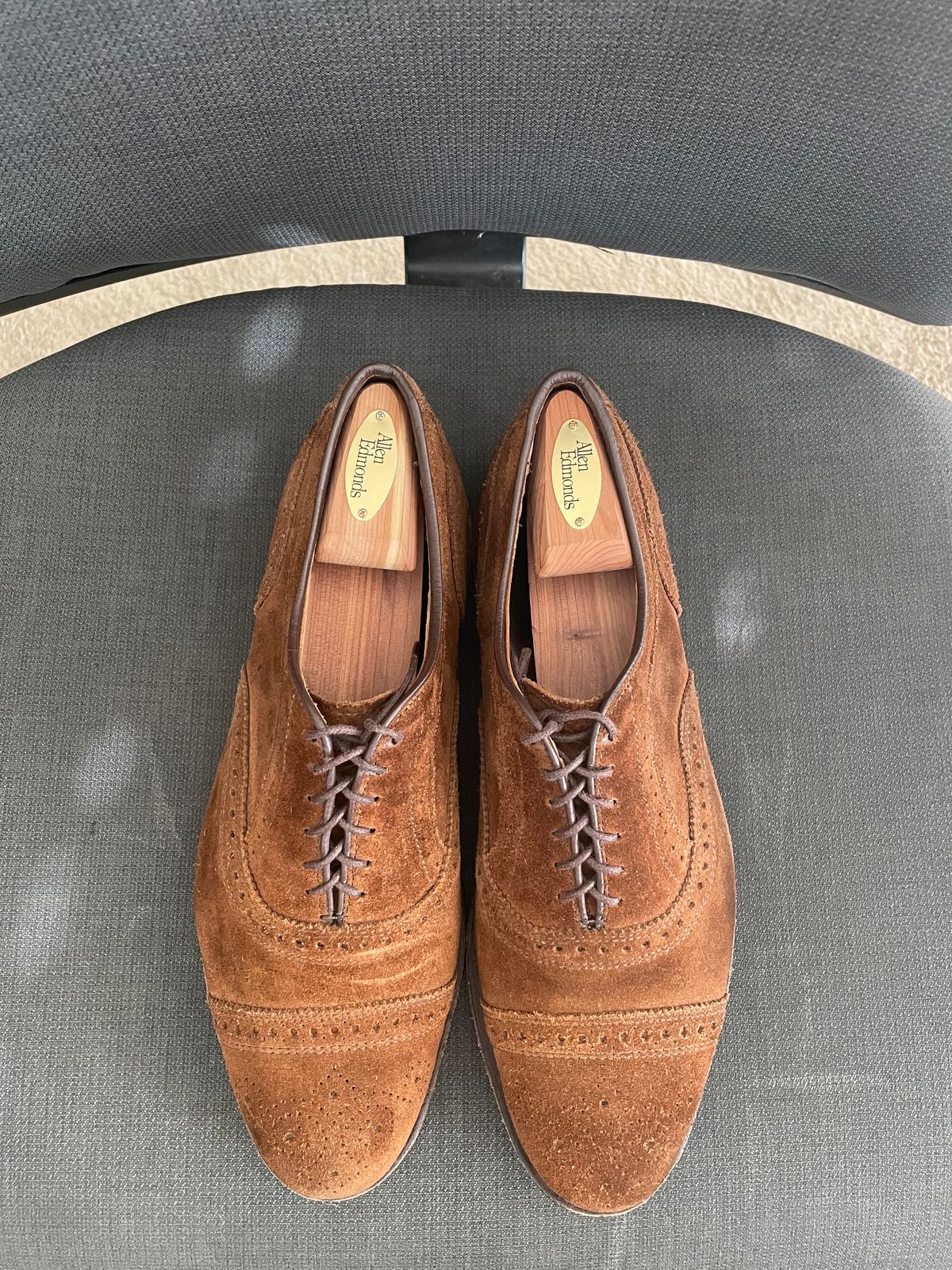 Photo by QuietRyter on November 4, 2023 of the Allen Edmonds Strand in Snuff Brown Suede.