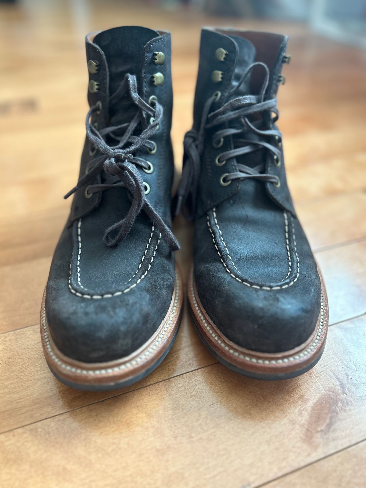 Photo by Paul_East on December 4, 2022 of the Grant Stone Brass Boot in C.F. Stead Earth Waxy Commander Suede.