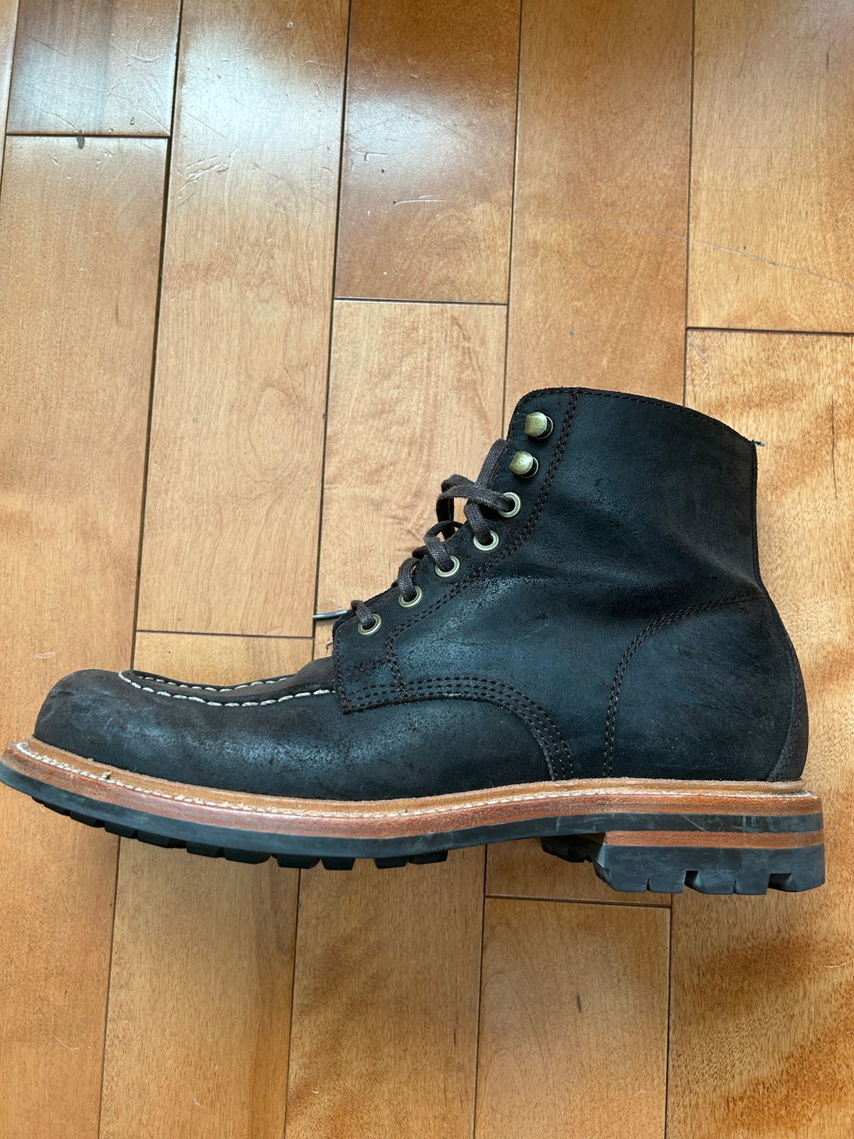 Photo by Paul_East on December 4, 2022 of the Grant Stone Brass Boot in C.F. Stead Earth Waxy Commander Suede.