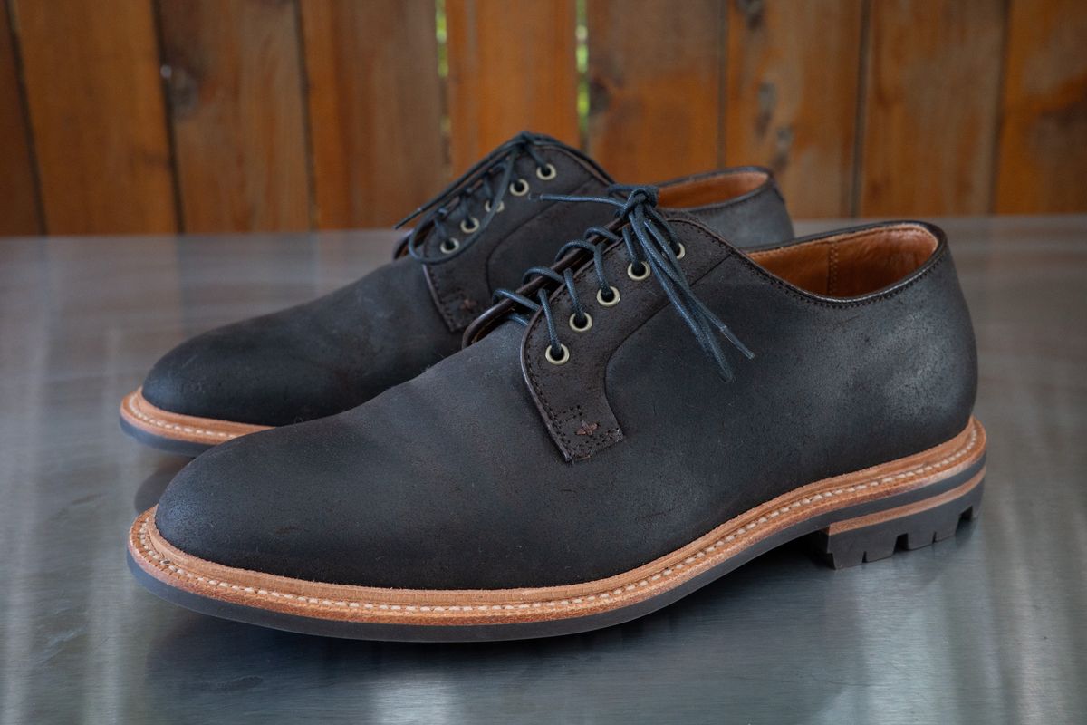 Photo by baltbootguy on October 10, 2023 of the Grant Stone Plain Toe Blucher in C.F. Stead Earth Waxy Commander Suede.