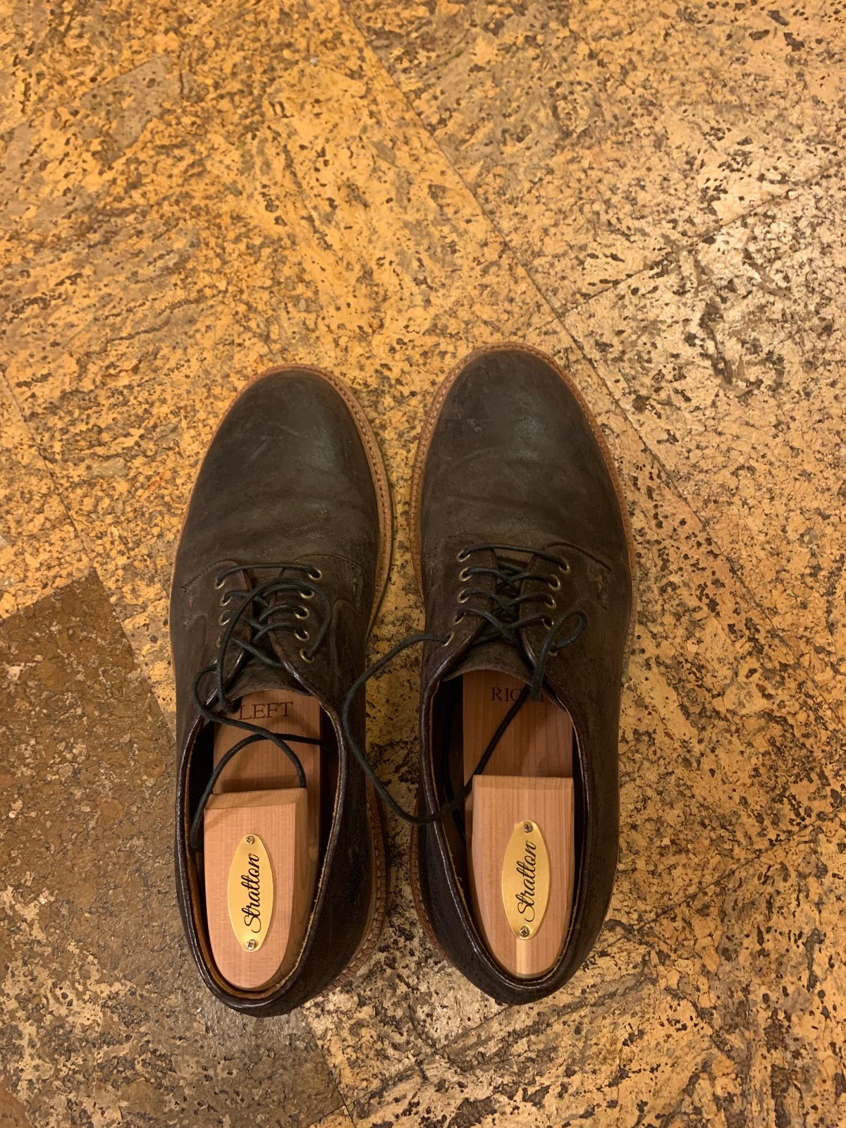 Photo by baltbootguy on December 5, 2023 of the Grant Stone Plain Toe Blucher in C.F. Stead Earth Waxy Commander Suede.