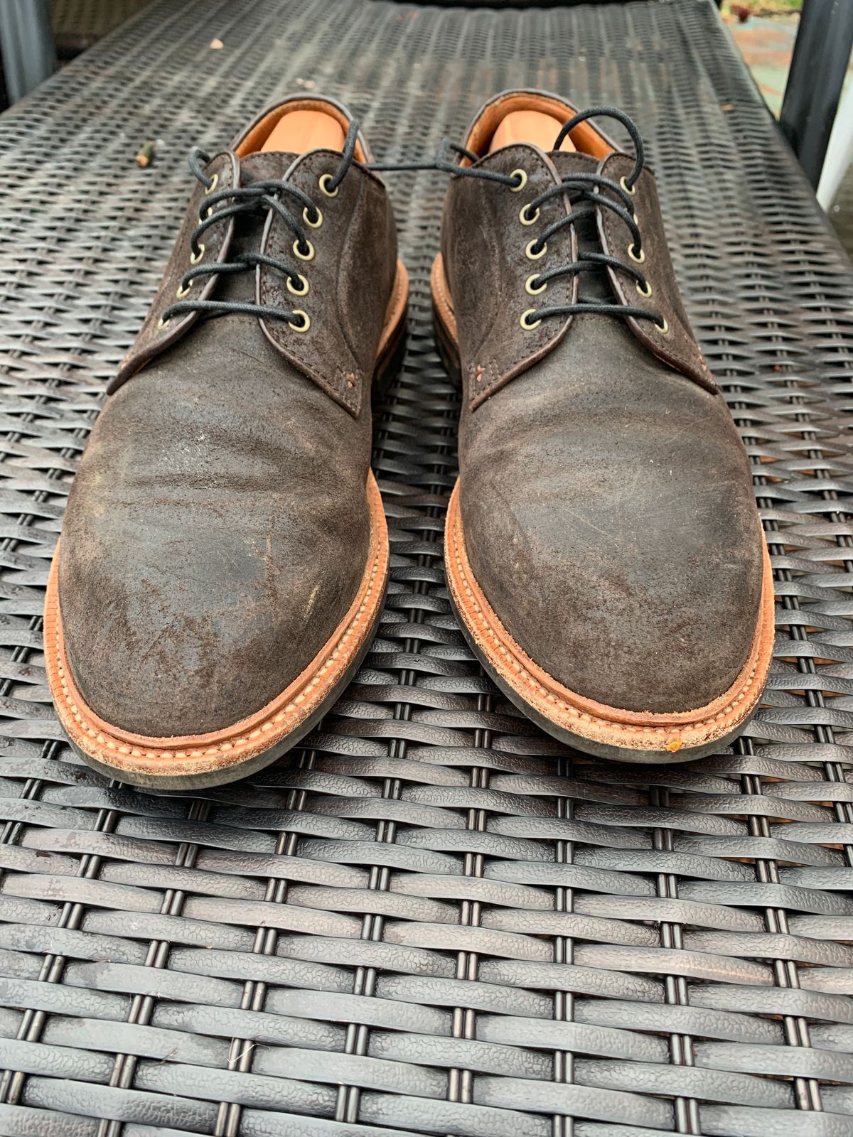 Photo by baltbootguy on April 4, 2024 of the Grant Stone Plain Toe Blucher in C.F. Stead Earth Waxy Commander Suede.
