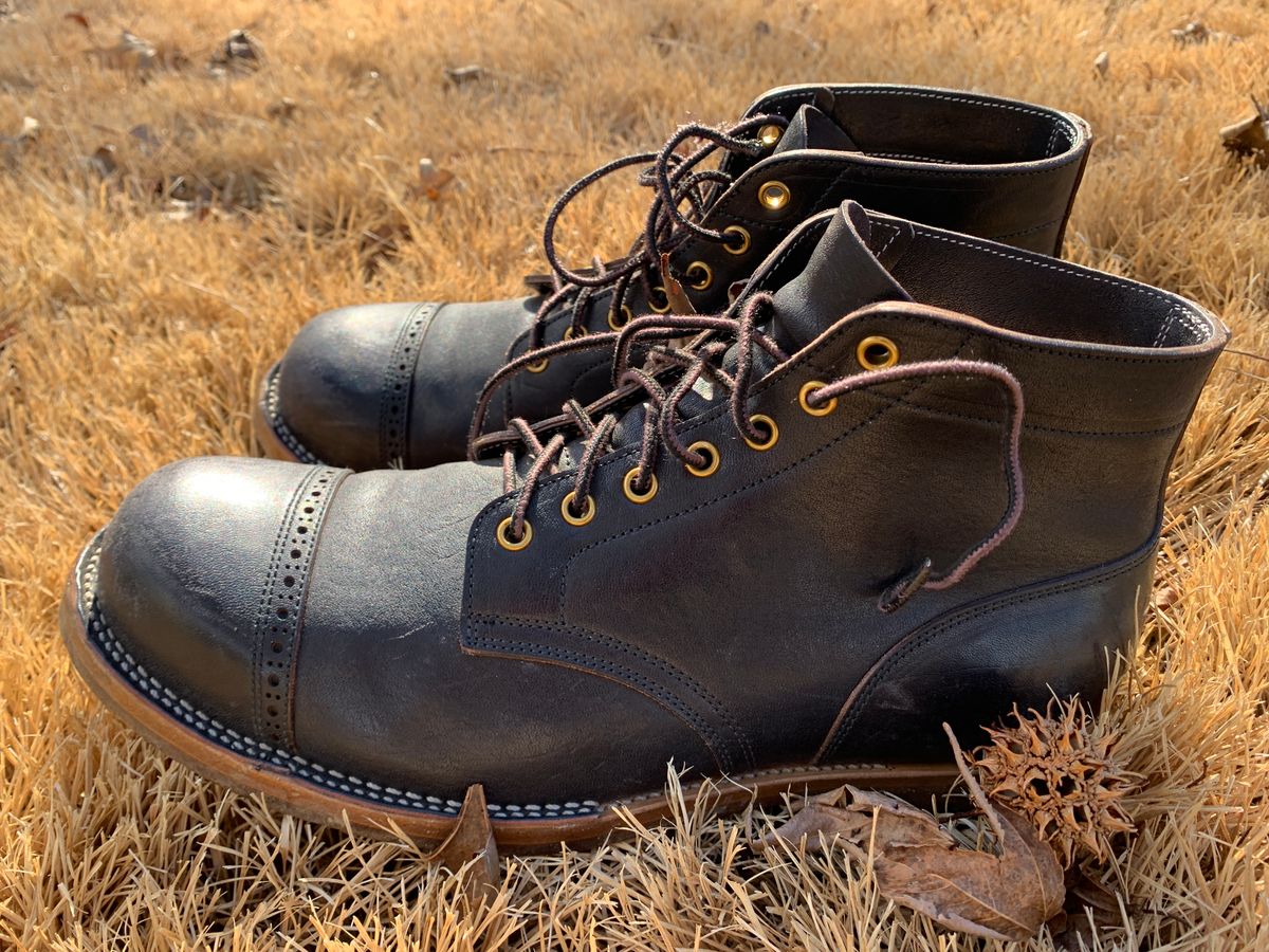 Photo by baltbootguy on February 3, 2023 of the Iron Boots Unlisted Model in Maryam Black Hand-Dyed Horsehide.