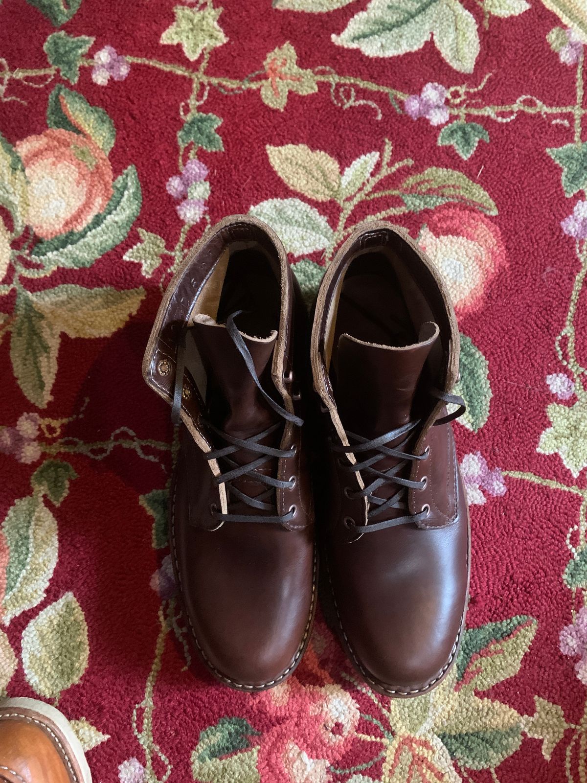 Photo by baltbootguy on October 1, 2024 of the White's Semi-Dress in Horween Brown CXL.
