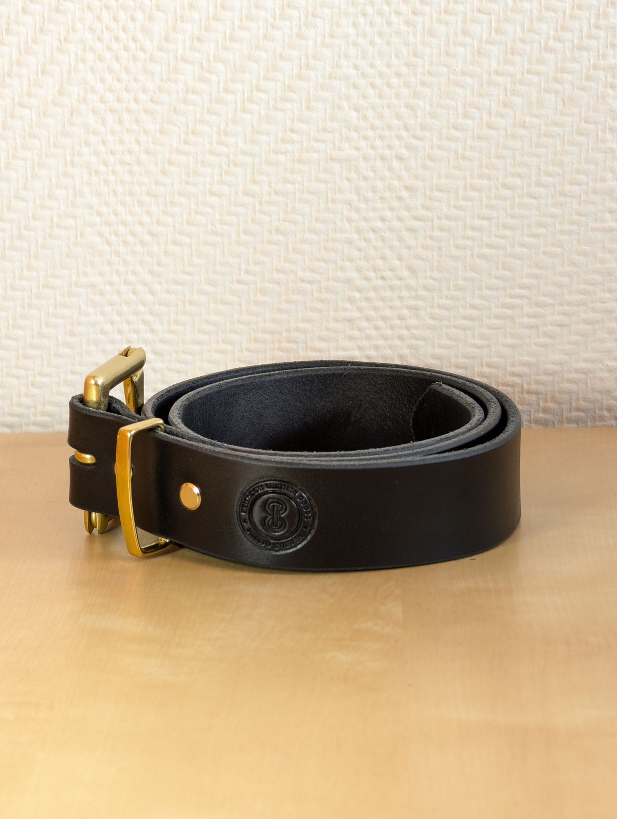 Photo by Rieslingspaschteit on September 28, 2025 of the Palsjö Sweden Fireman's Quick Release Leather Belt Black in Tärnsjö Garveri 10 oz. vegetable-tanned leather.