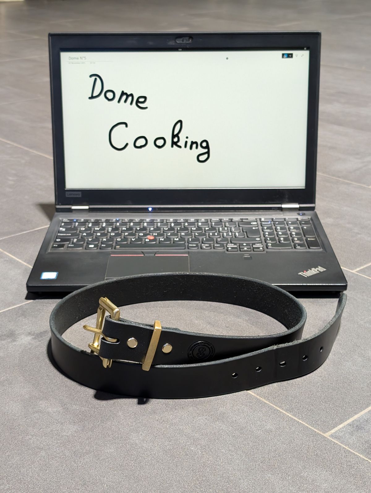 Photo by Rieslingspaschteit on November 1, 2025 of the Palsjö Sweden Fireman's Quick Release Leather Belt Black in Tärnsjö Garveri 10 oz. vegetable-tanned leather.