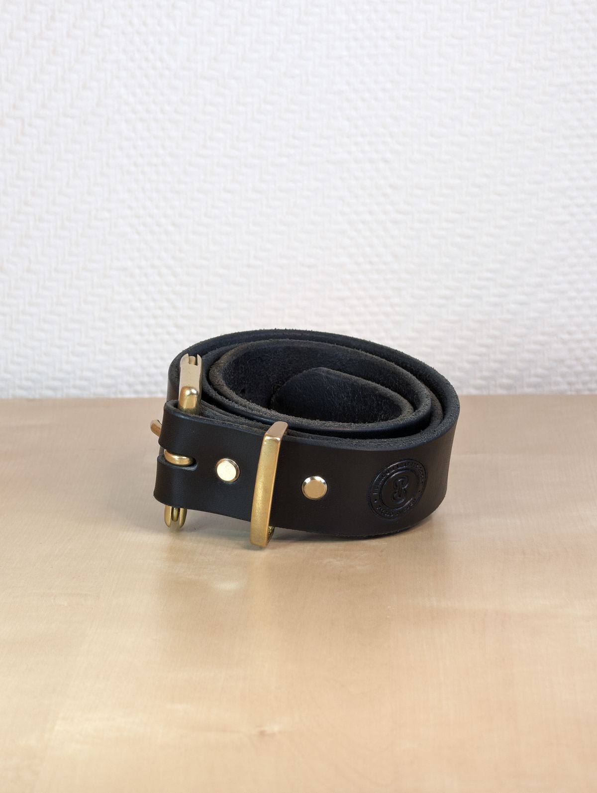 Photo by Rieslingspaschteit on March 1, 2026 of the Palsjö Sweden Fireman's Quick Release Leather Belt Black in Tärnsjö Garveri 10 oz. vegetable-tanned leather.