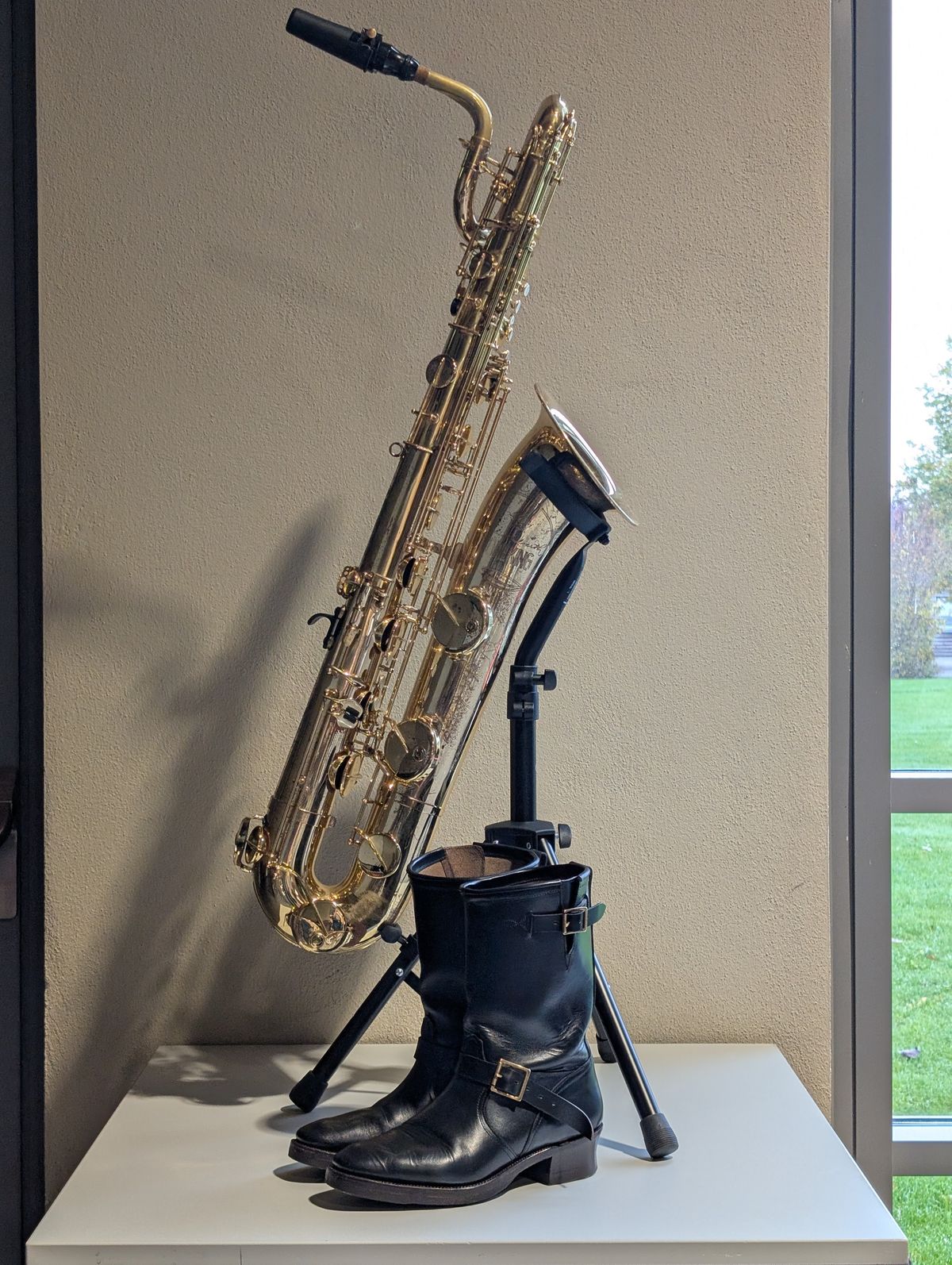 Photo by Rieslingspaschteit on November 1, 2025 of the Bright Shoemakers Vulture (Extraordinaire) in Horween Black Chromexcel.