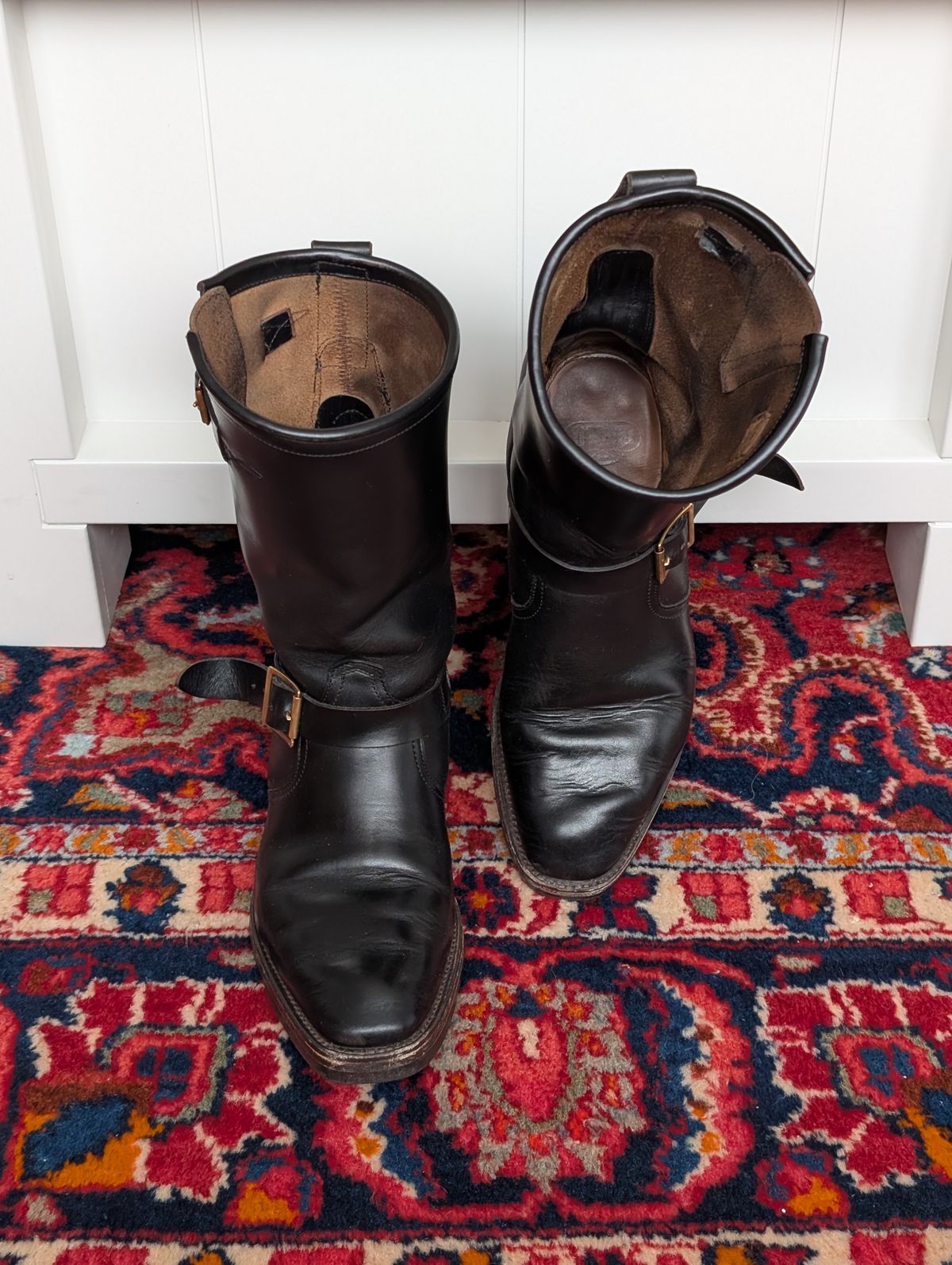 Photo by Rieslingspaschteit on February 14, 2026 of the Bright Shoemakers Vulture (Extraordinaire) in Horween Black Chromexcel.
