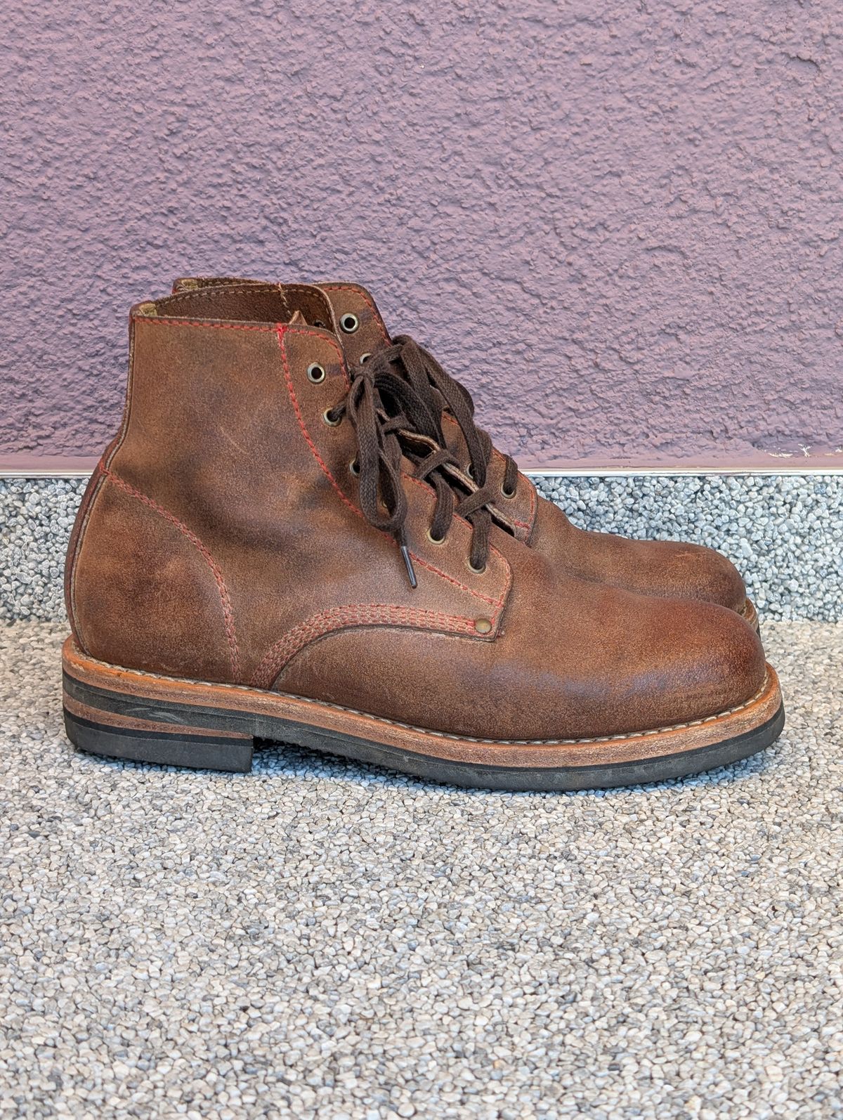 Photo by Rieslingspaschteit on July 9, 2026 of the Urban Shepherd Original in Waxed Portugese Calfskin.