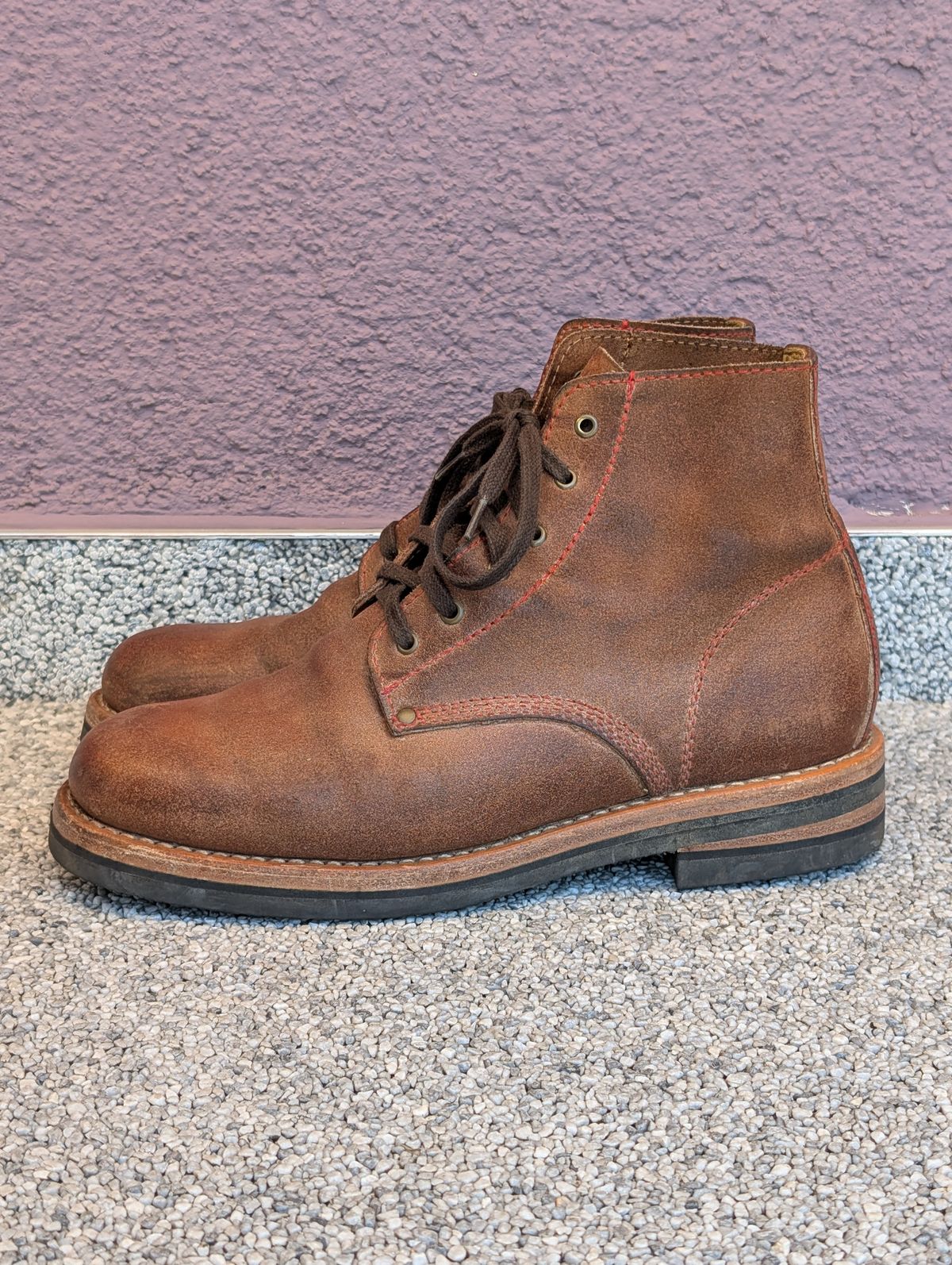 Photo by Rieslingspaschteit on July 9, 2026 of the Urban Shepherd Original in Waxed Portugese Calfskin.