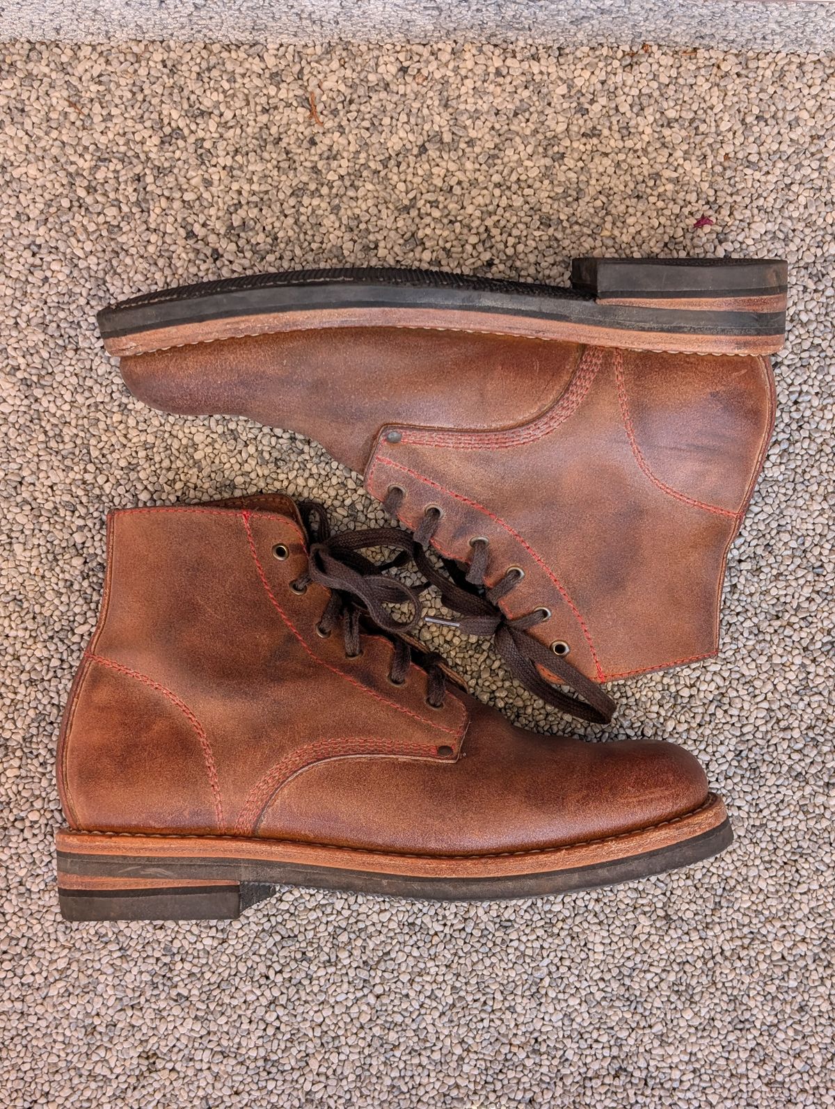 Photo by Rieslingspaschteit on July 9, 2026 of the Urban Shepherd Original in Waxed Portugese Calfskin.