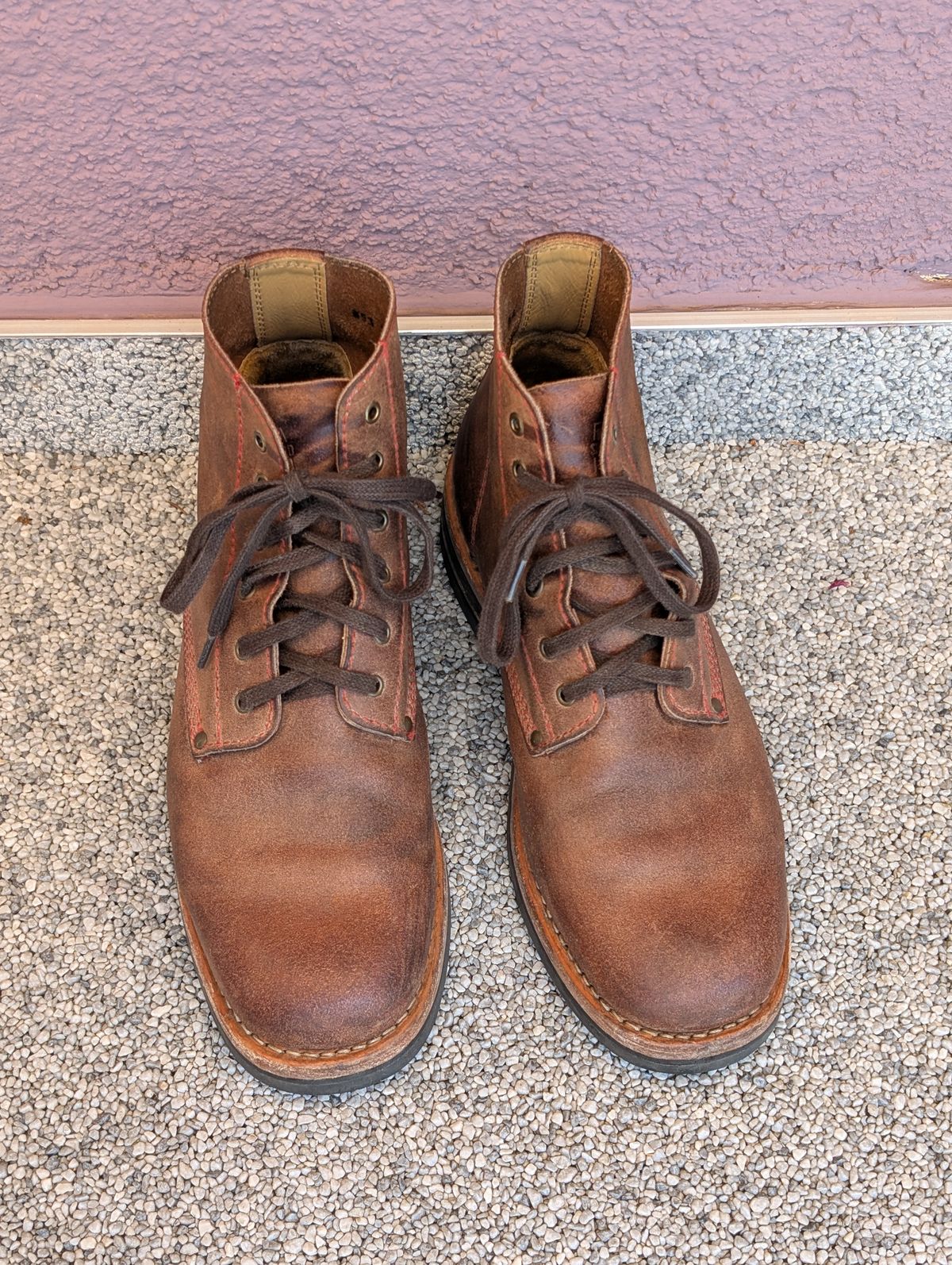 Photo by Rieslingspaschteit on July 9, 2026 of the Urban Shepherd Original in Waxed Portugese Calfskin.