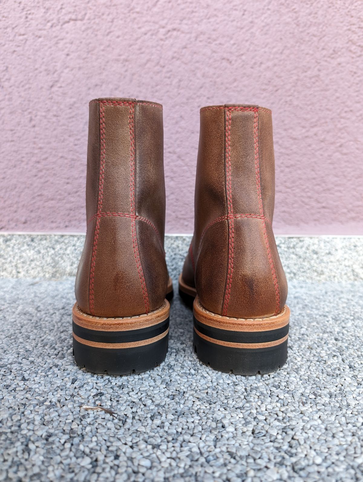 Photo by Rieslingspaschteit on March 7, 2024 of the Urban Shepherd Scout in Waxed Portugese Calfskin.