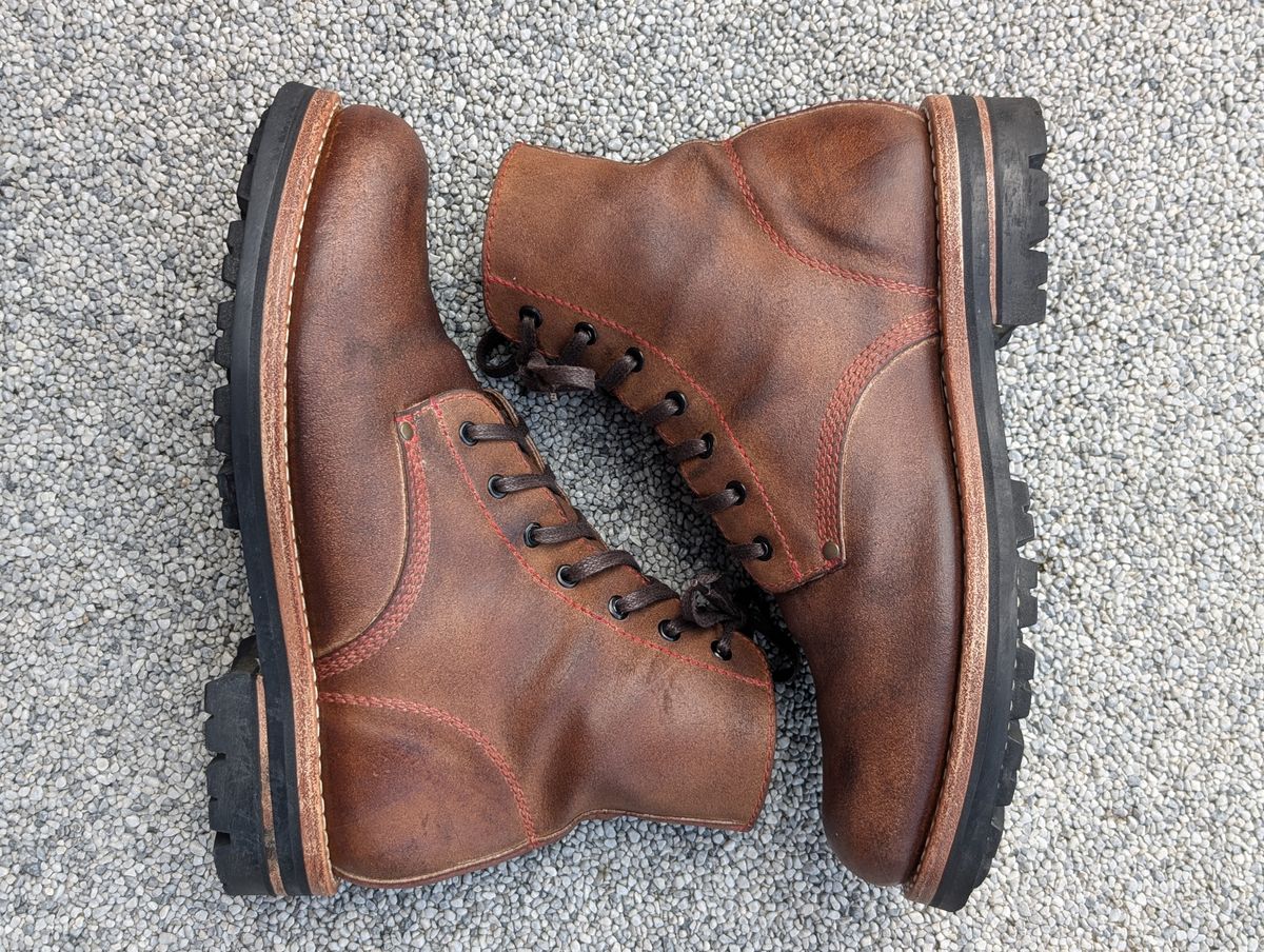 Photo by Rieslingspaschteit on June 17, 2026 of the Urban Shepherd Scout in Waxed Portugese Calfskin.