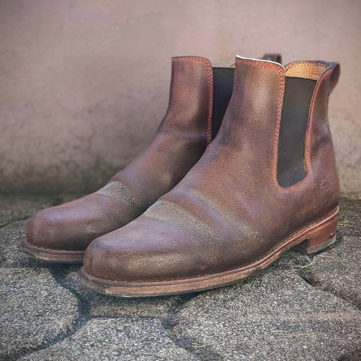 Photo by Rieslingspaschteit on September 6, 2023 of the Urban Shepherd Unknown Model in Waxed Portugese Calfskin.