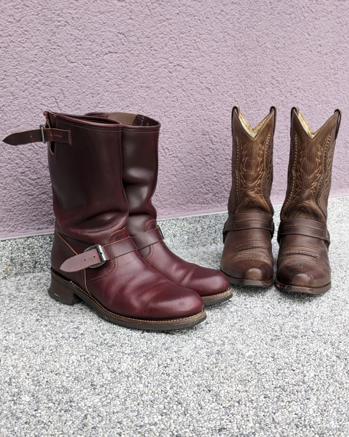 Photo by Rieslingspaschteit on October 27, 2023 of the Sendra Engineer Boot 18345 in Horween Color 8 Chromexcel.