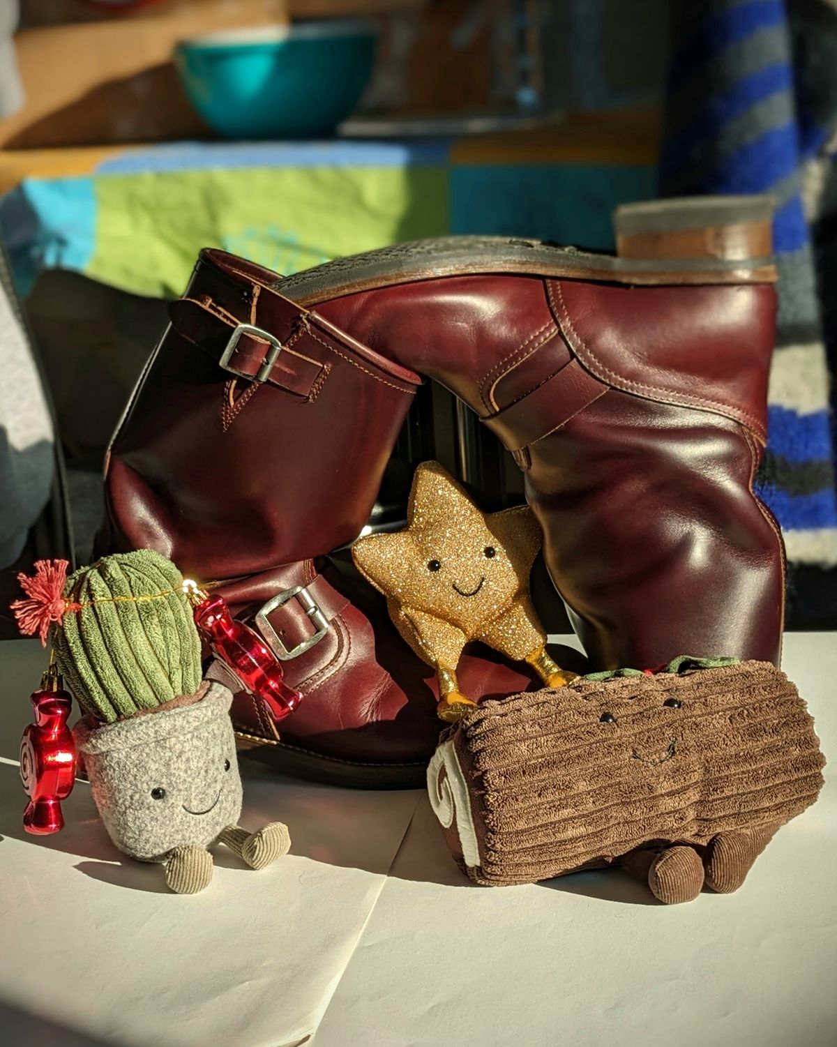 Photo by Rieslingspaschteit on December 3, 2023 of the Sendra Engineer Boot 18345 in Horween Color 8 Chromexcel.