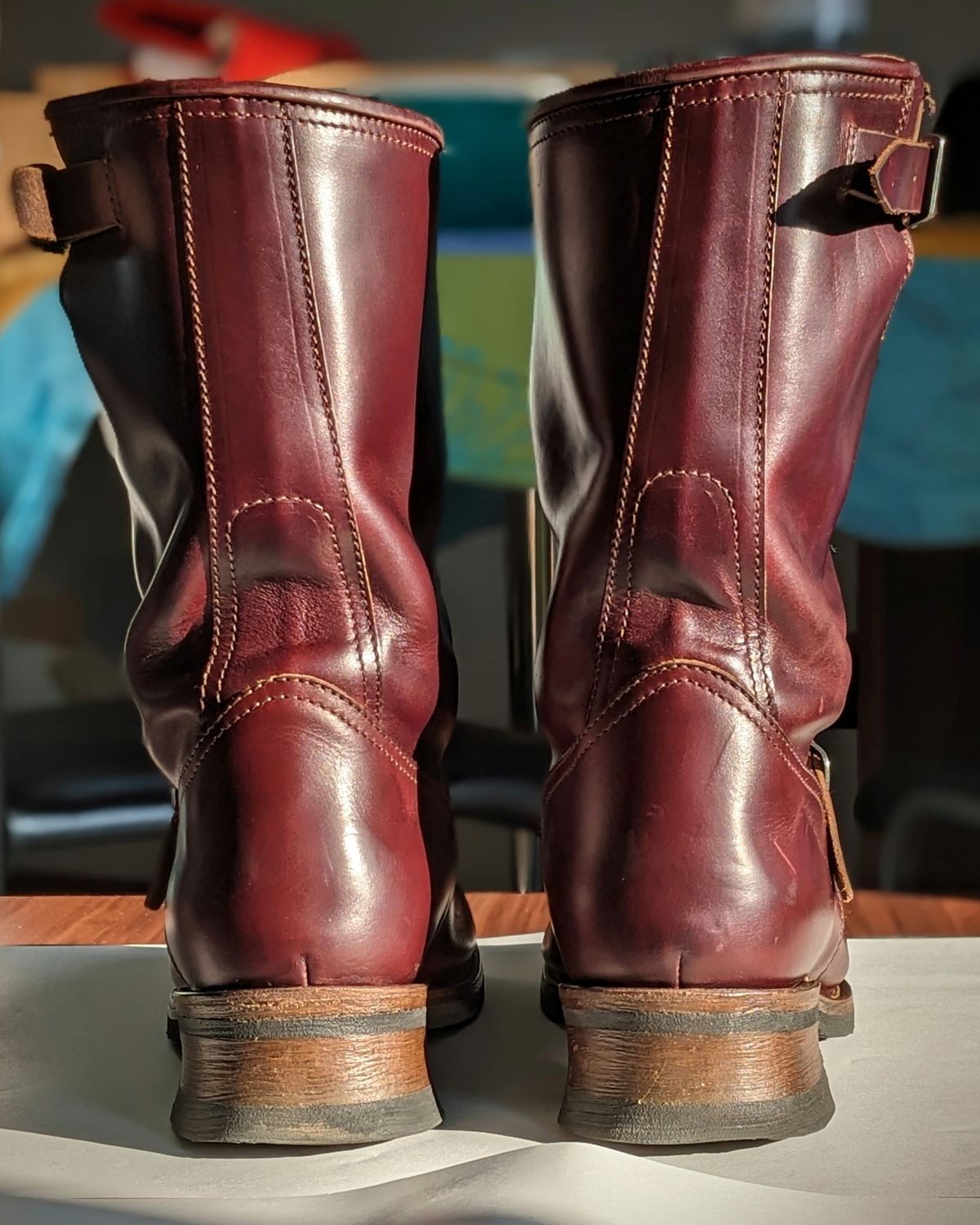 Photo by Rieslingspaschteit on December 3, 2023 of the Sendra Engineer Boot 18345 in Horween Color 8 Chromexcel.