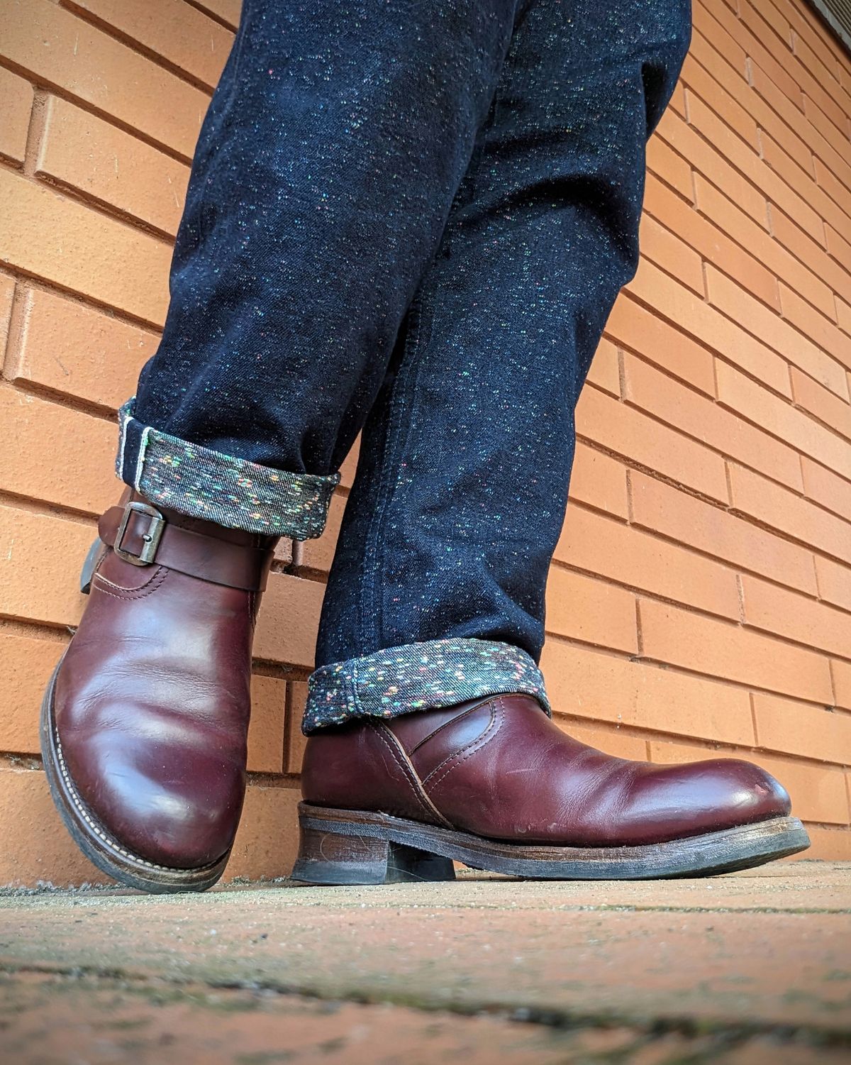 Photo by Rieslingspaschteit on March 7, 2024 of the Sendra Engineer Boot 18345 in Horween Color 8 Chromexcel.